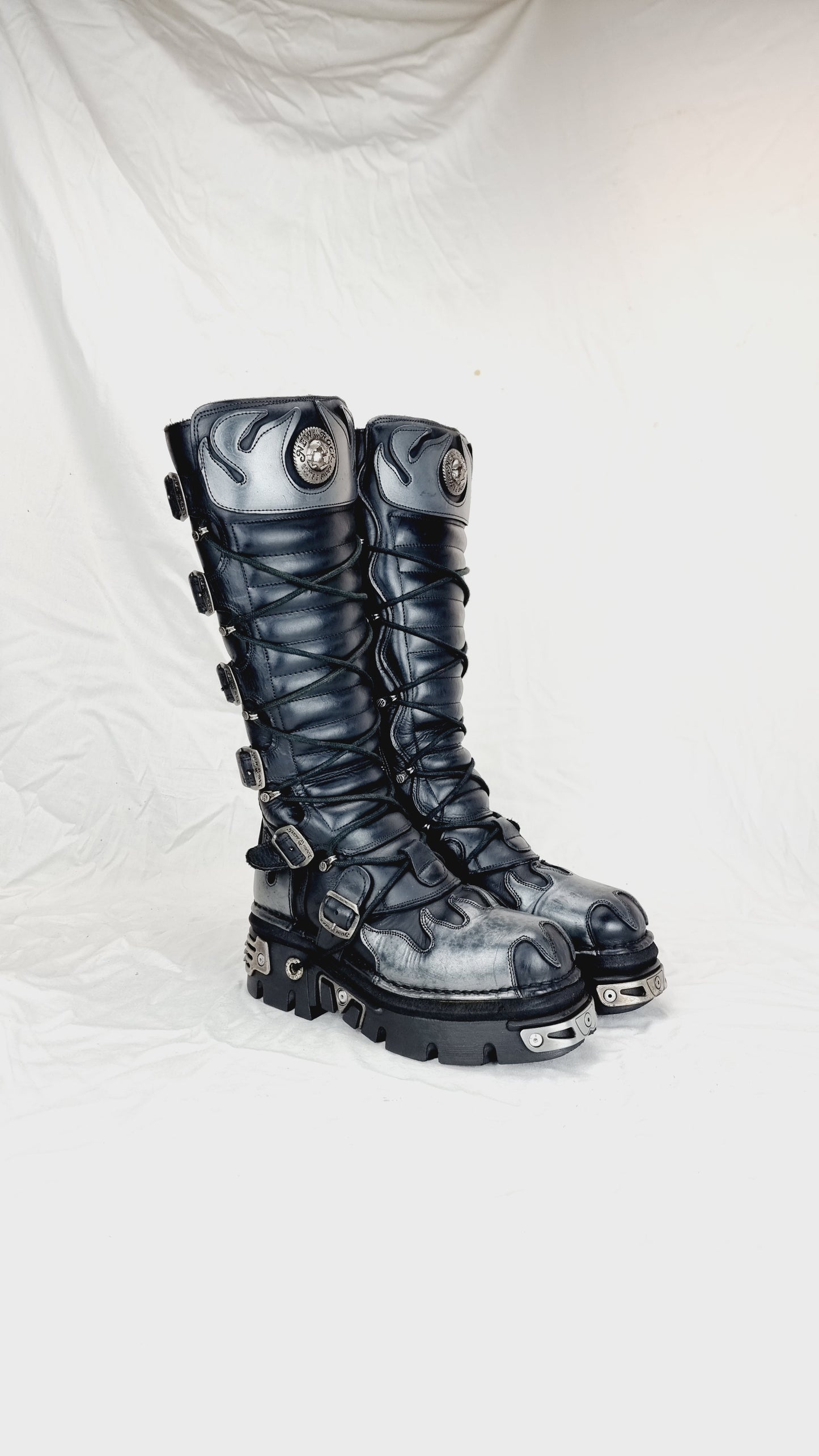 EU 43 / UK 9 New Rock Boots