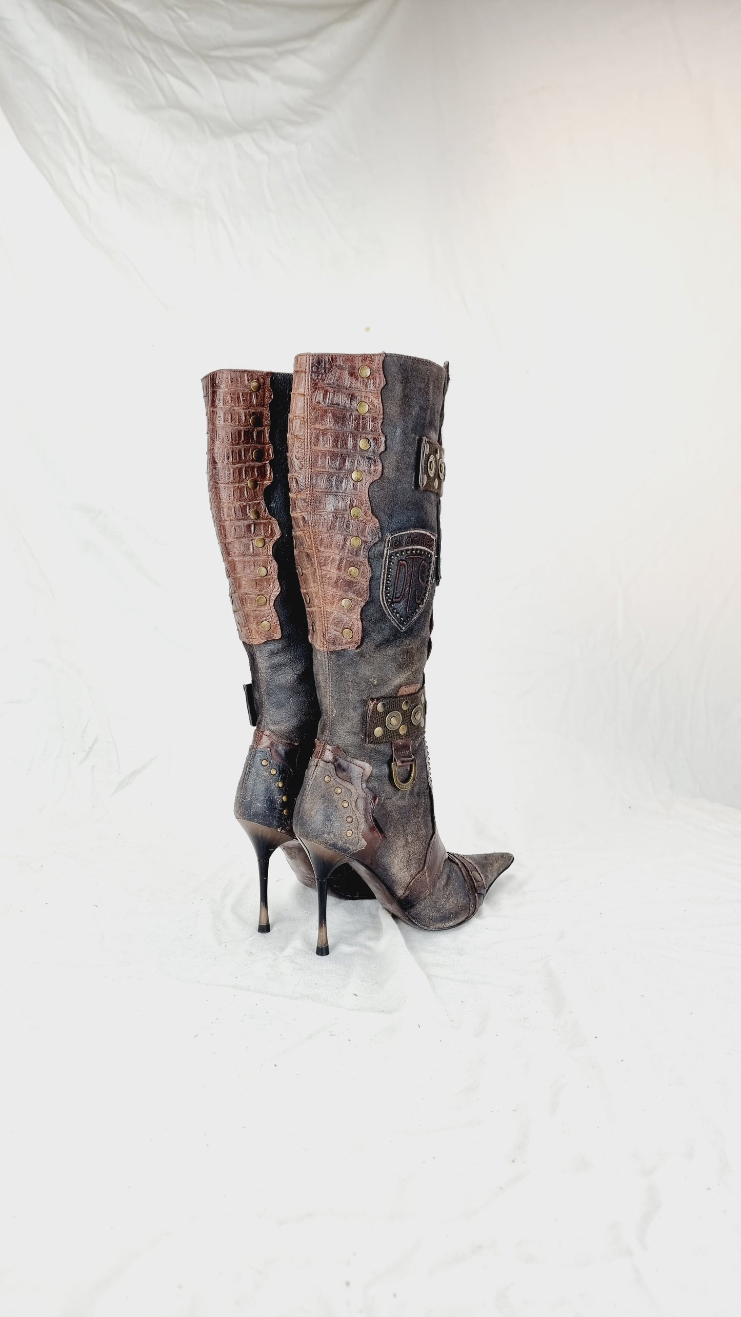 EU 37 / UK 4 El Dantes Boots