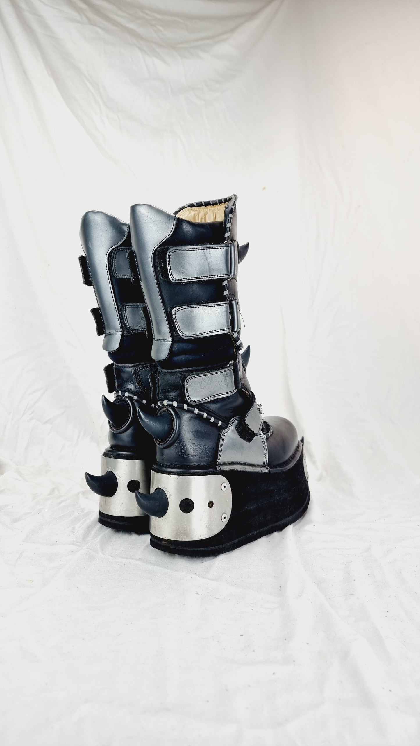 EU 40 / UK 7 New Rock Boots