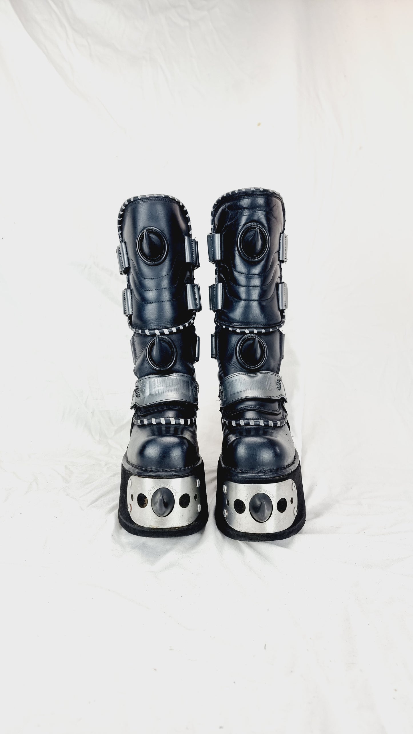 EU 40 / UK 7 New Rock Boots