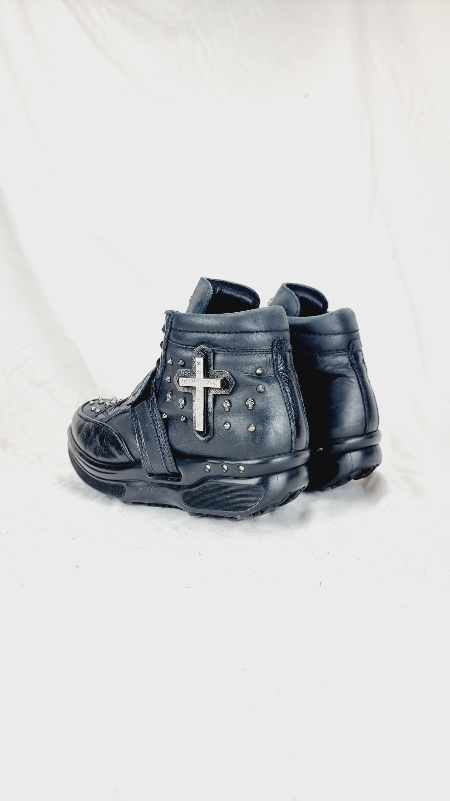 EU 45 / UK 10.5 New Rock Boots