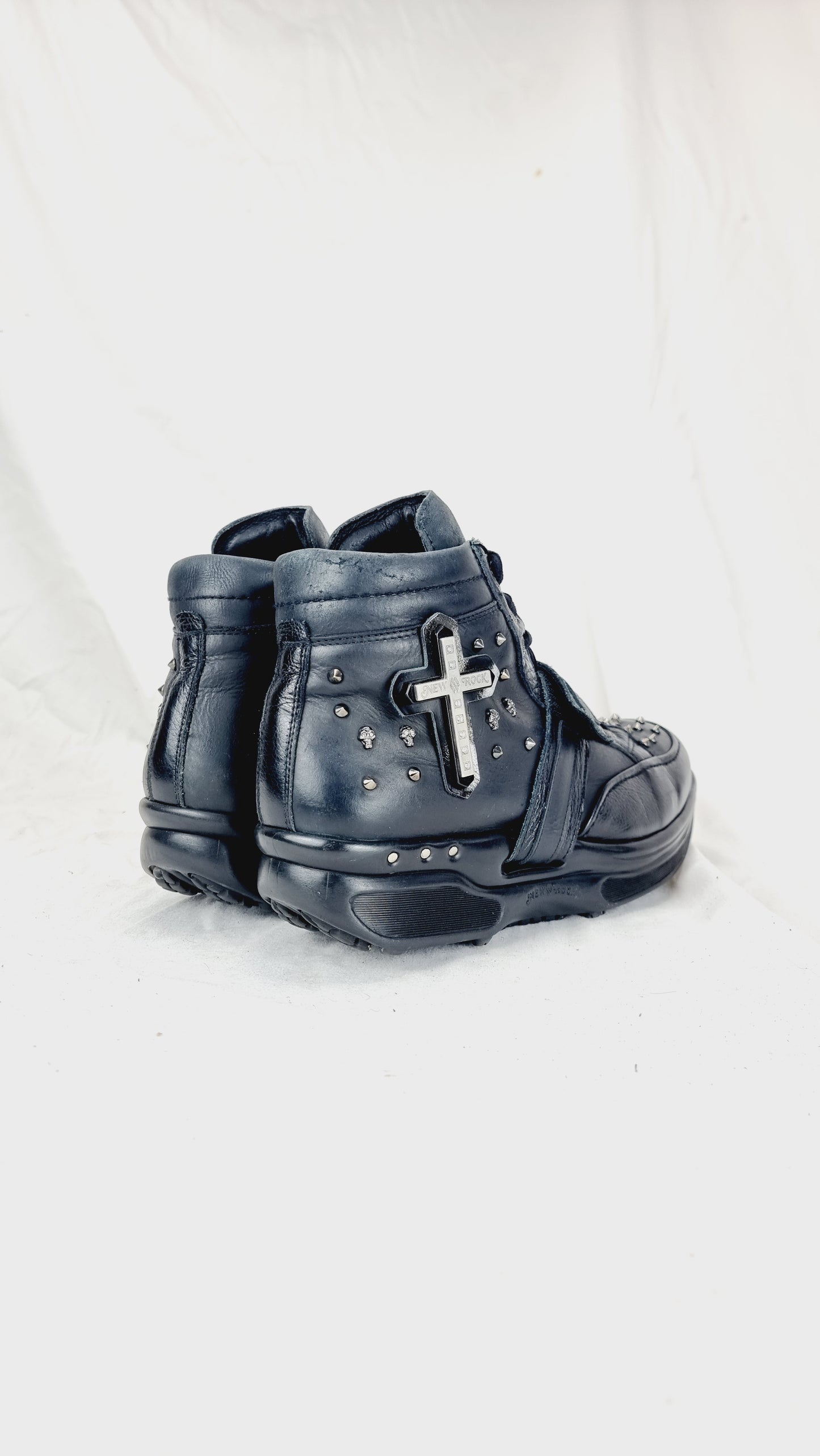 EU 45 / UK 10.5 New Rock Boots