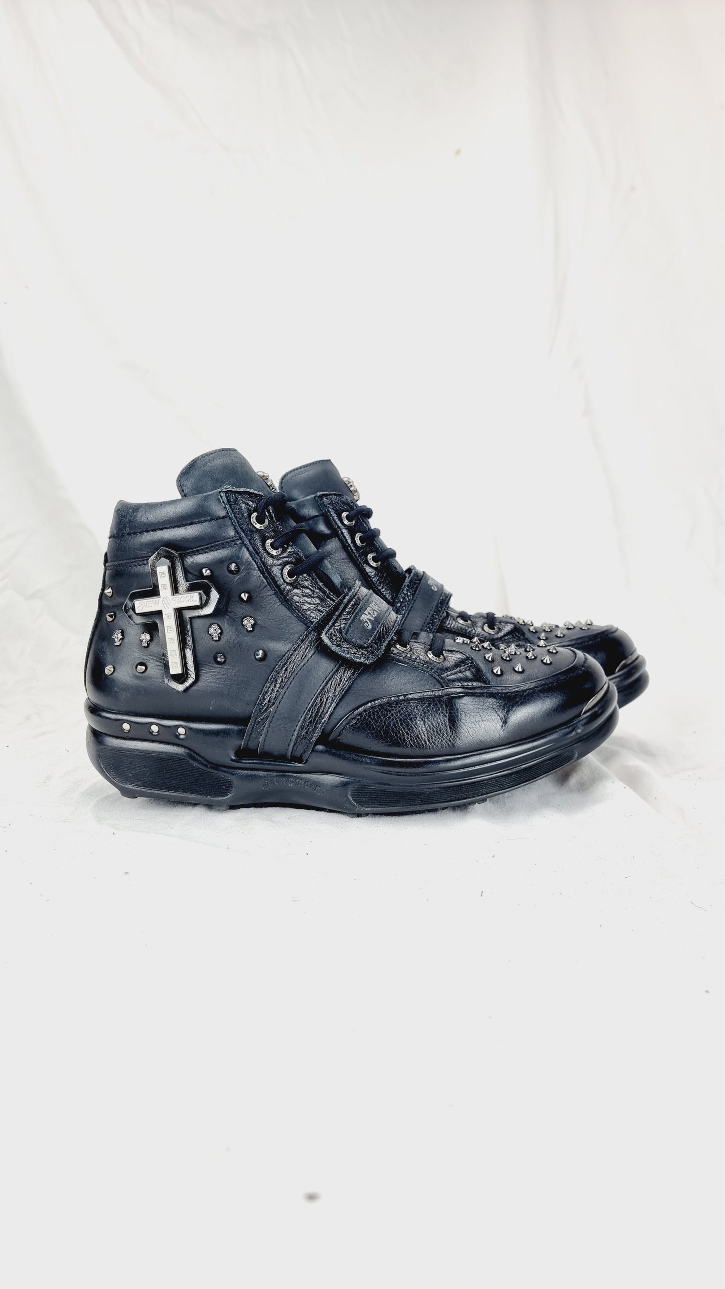 EU 45 / UK 10.5 New Rock Boots