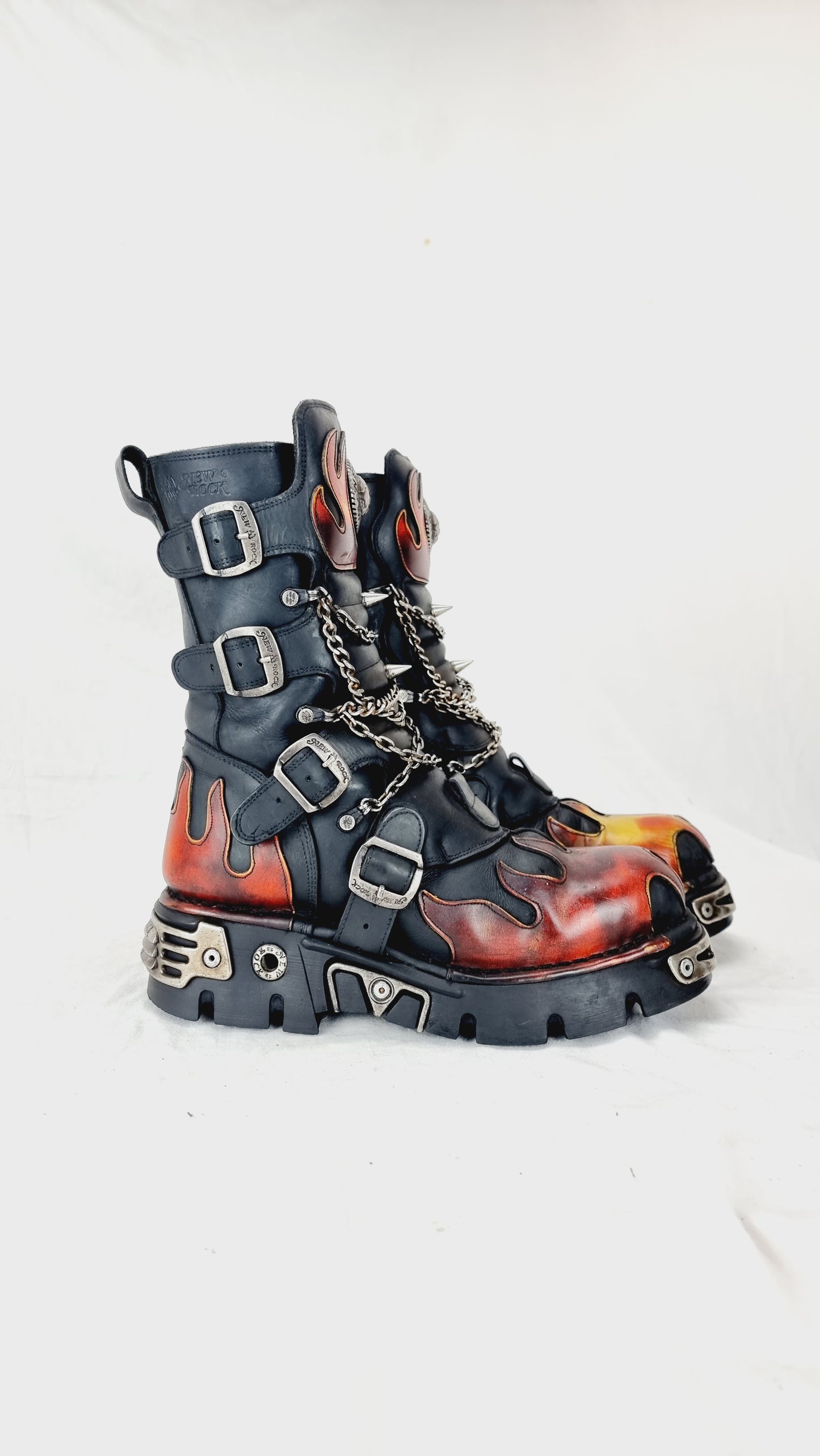 EU 43 / UK 9 New Rock Boots