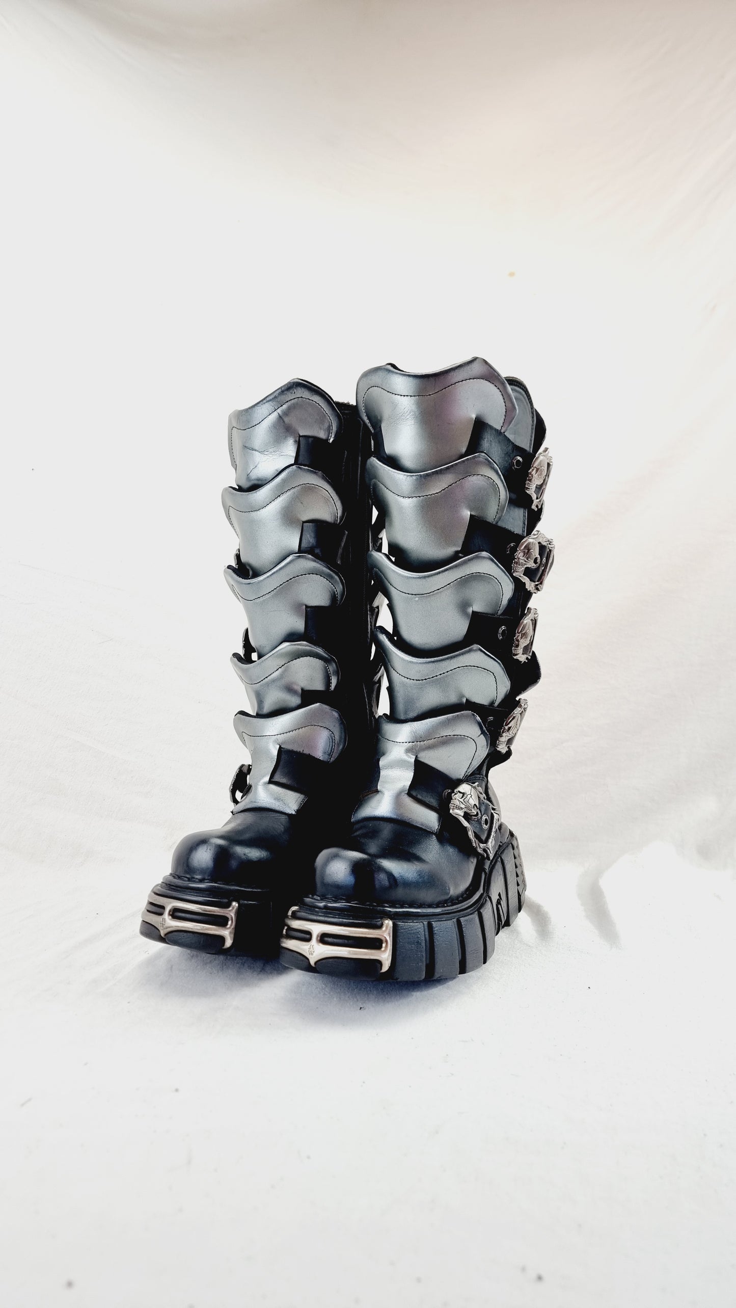 EU 36 / UK 3 New Rock Boots