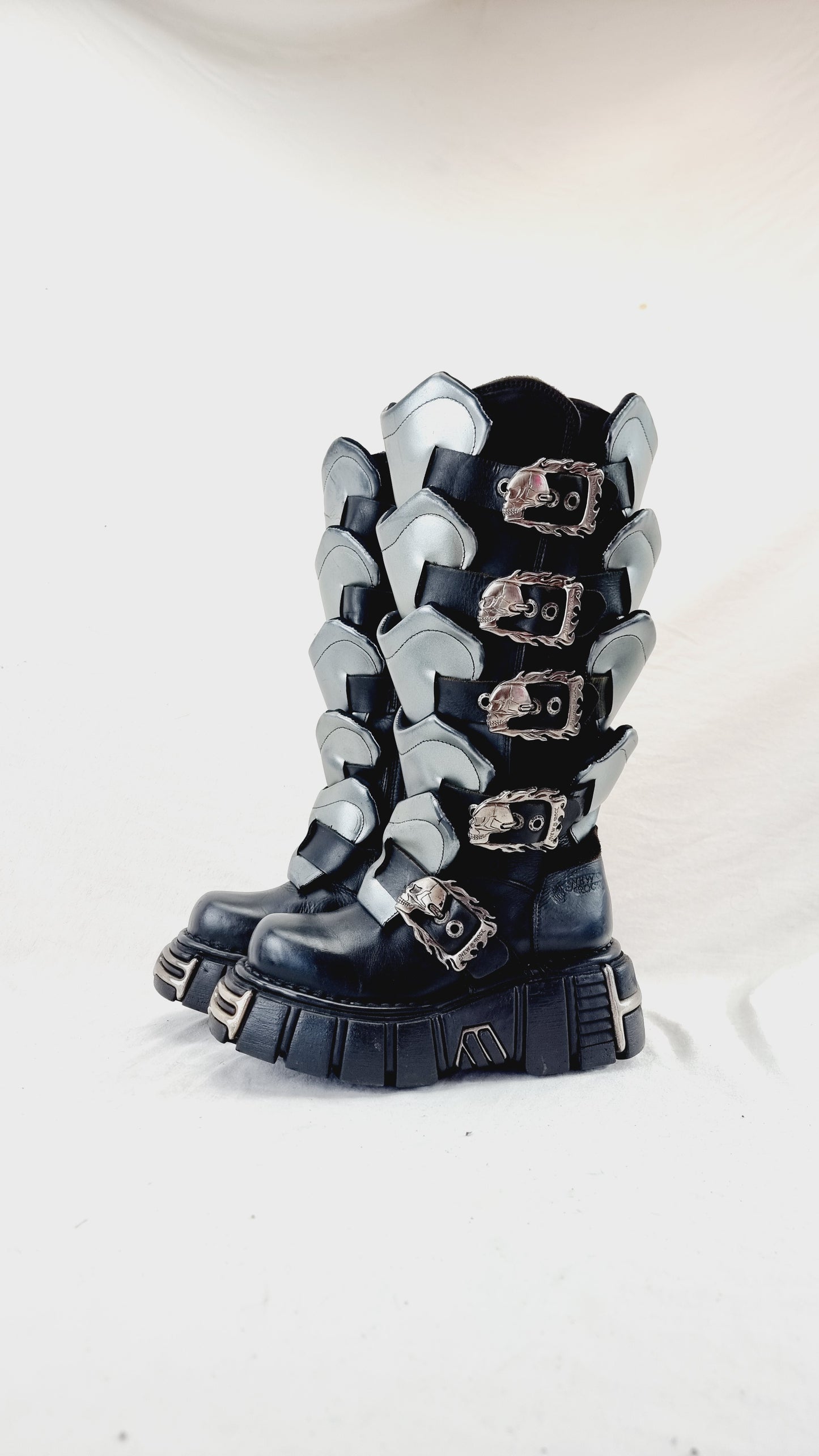 EU 36 / UK 3 New Rock Boots