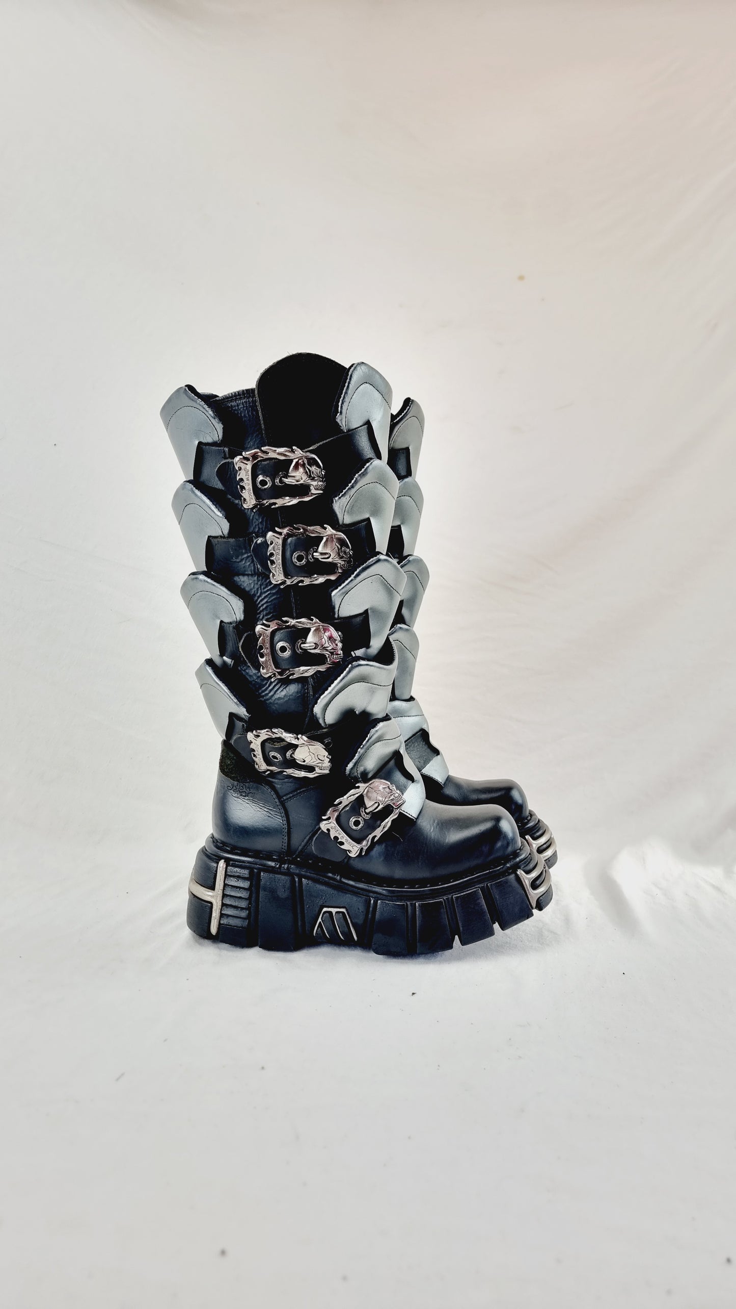 EU 36 / UK 3 New Rock Boots