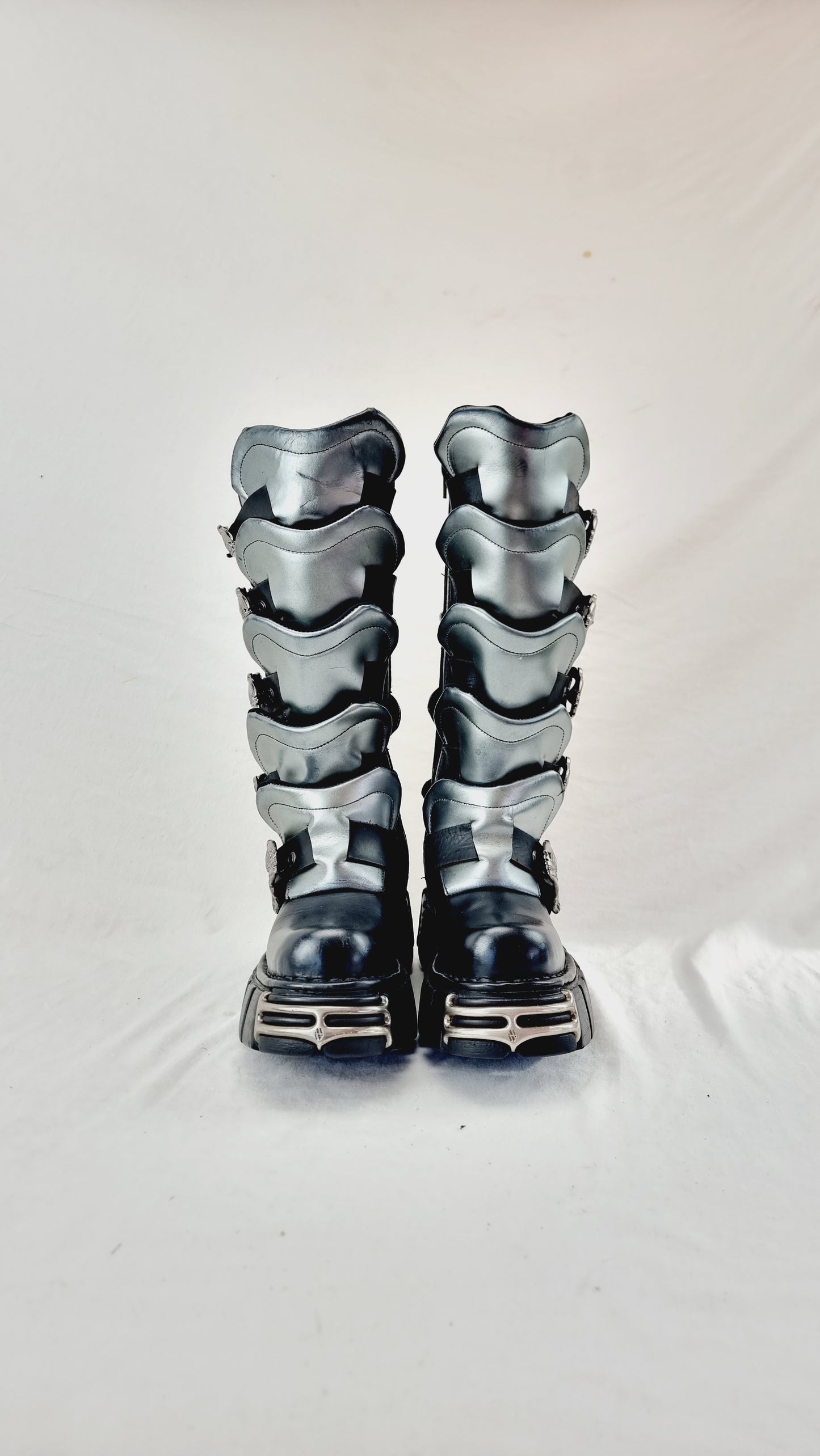 EU 36 / UK 3 New Rock Boots