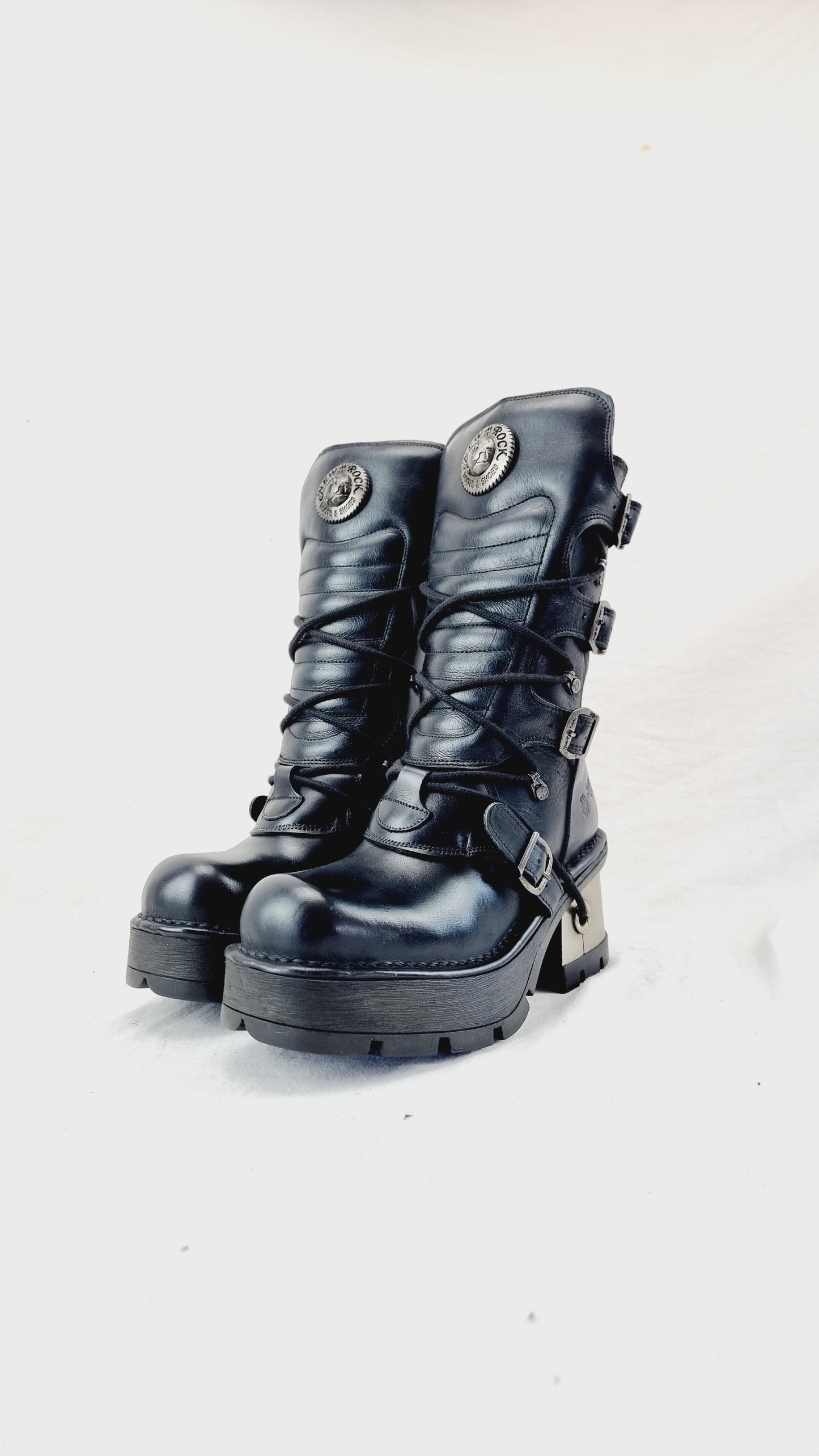 EU 39 / UK 6 New Rock Boots