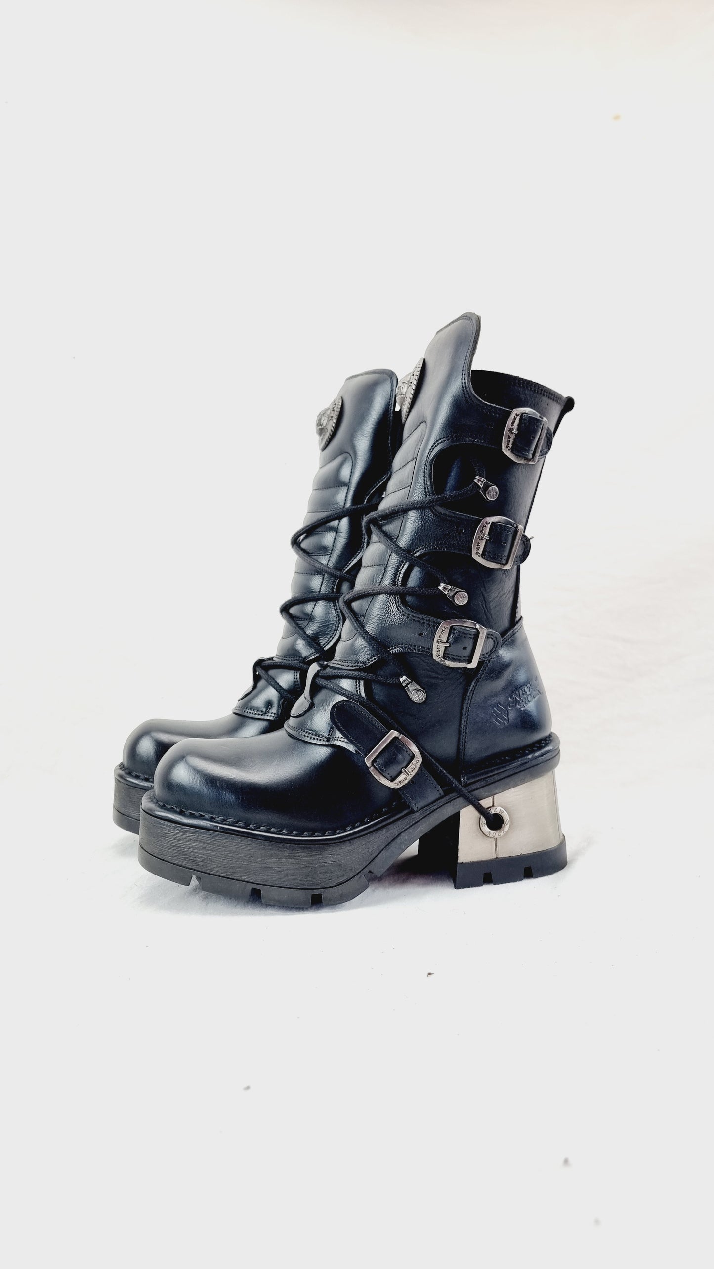 EU 39 / UK 6 New Rock Boots