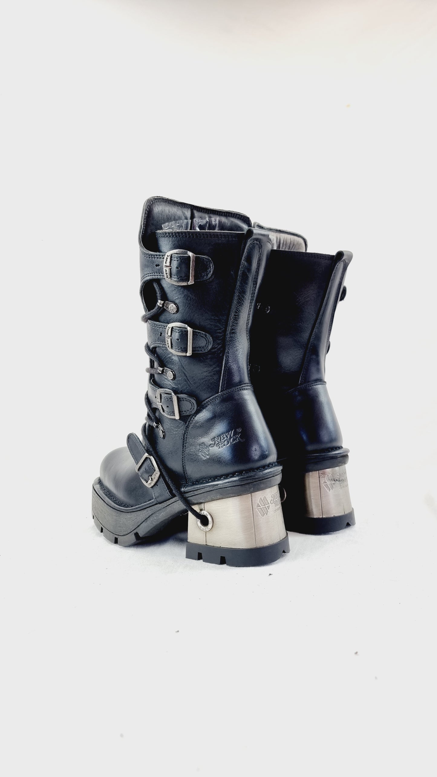 EU 39 / UK 6 New Rock Boots