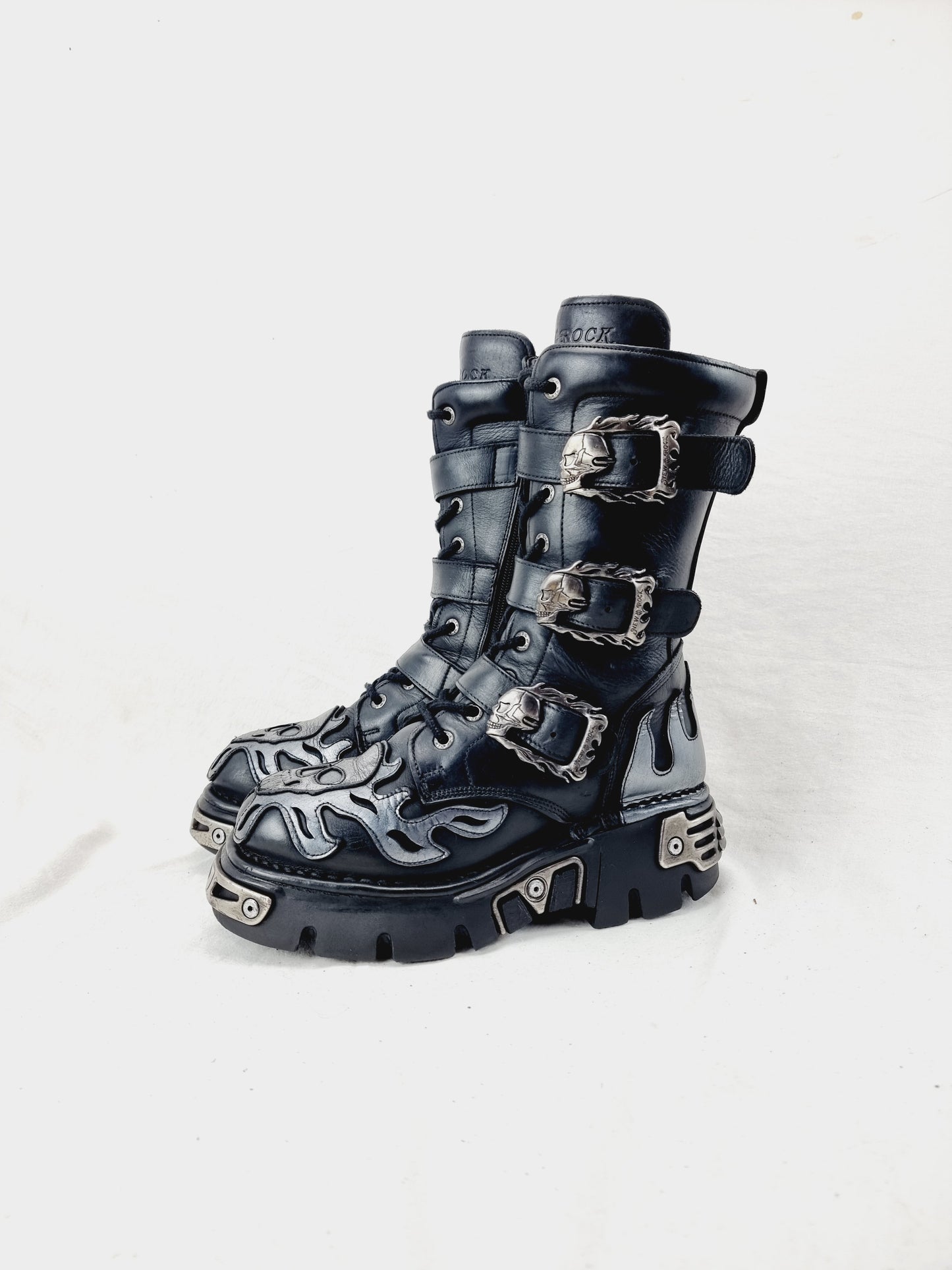 EU 40 / UK 7 New Rock Boots