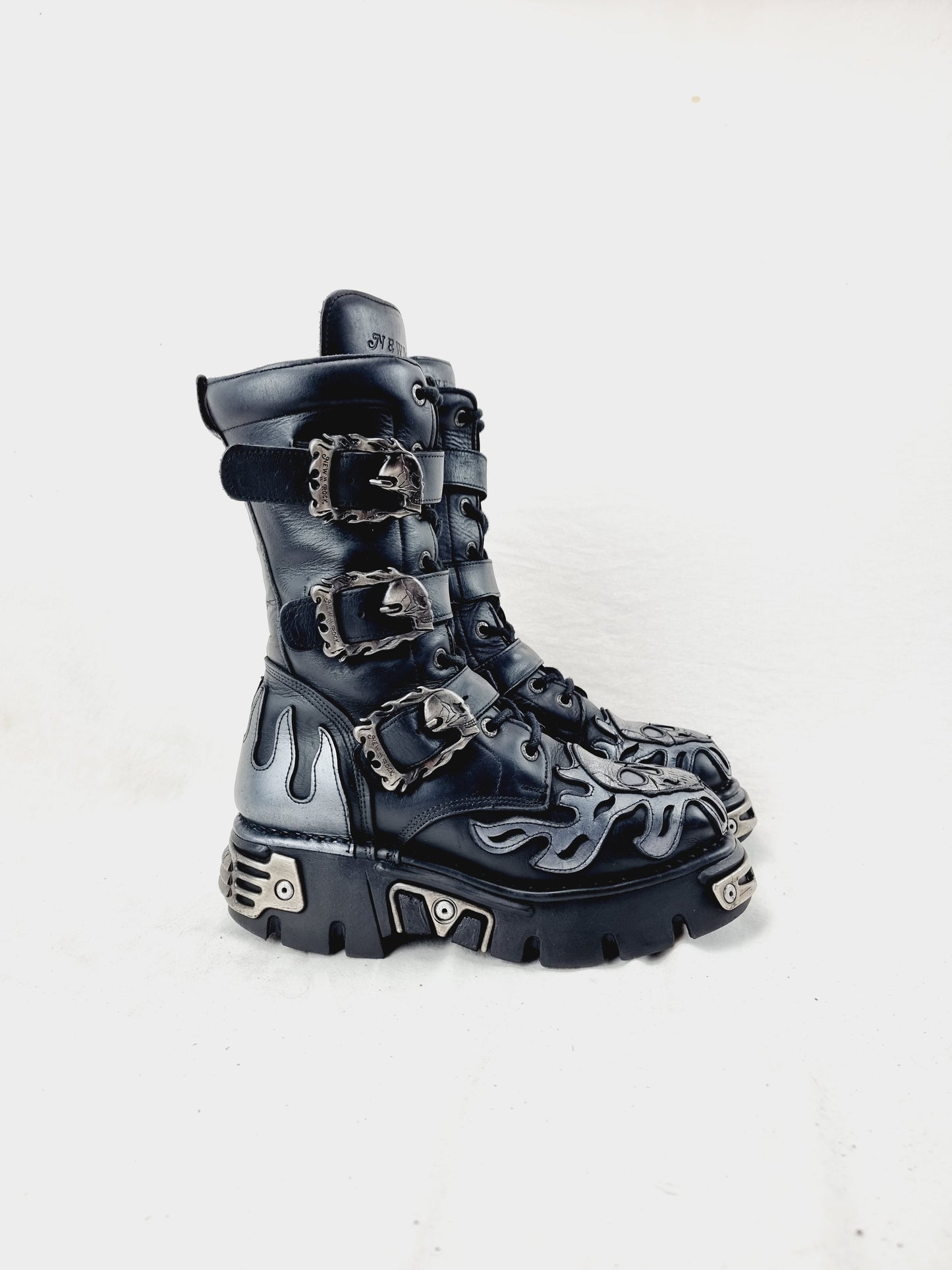 EU 40 / UK 7 New Rock Boots