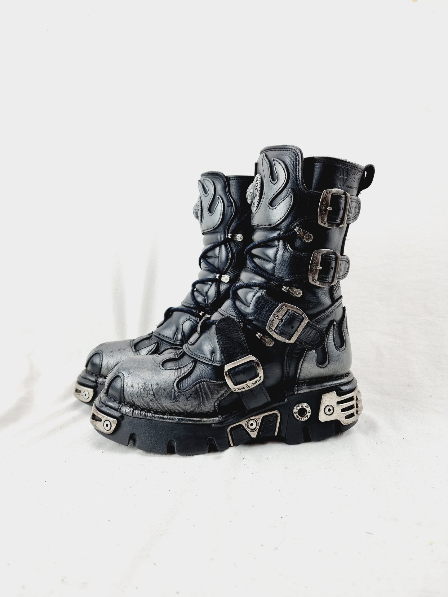 EU 39 / UK 6 New Rock Boots