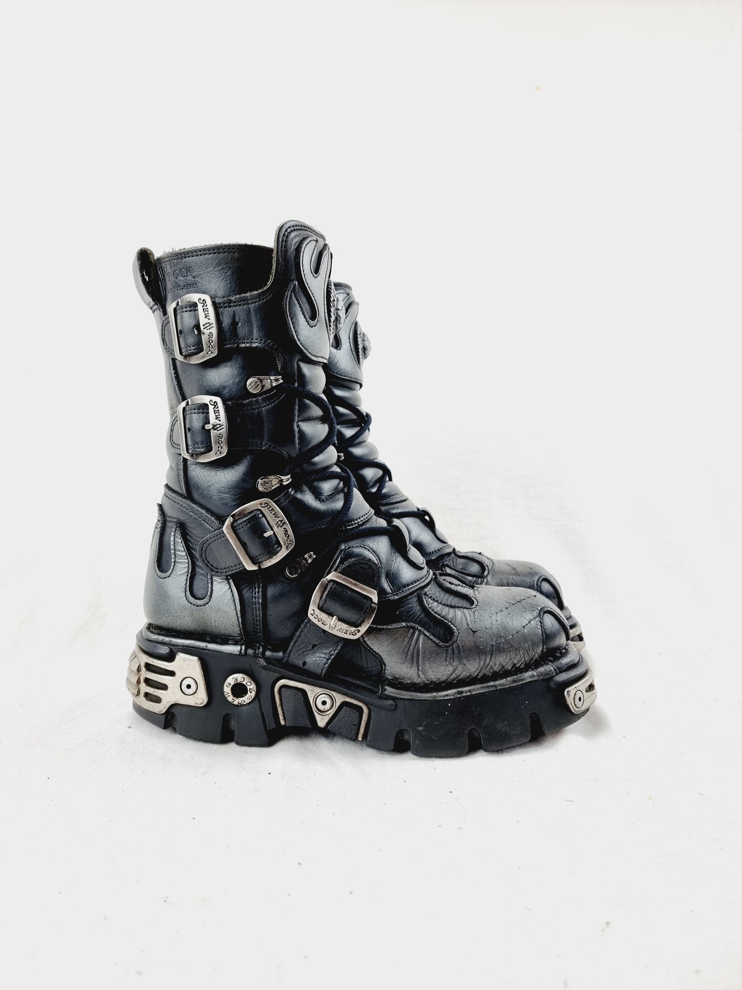 EU 39 / UK 6 New Rock Boots
