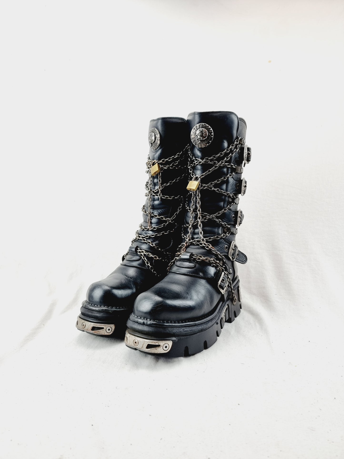 EU 44 / UK 10 New Rock Boots