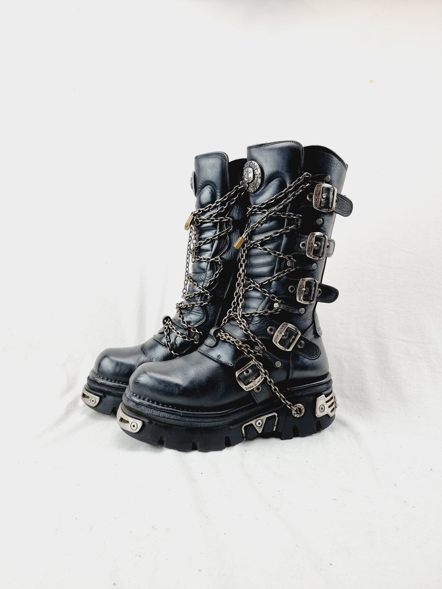 EU 44 / UK 10 New Rock Boots