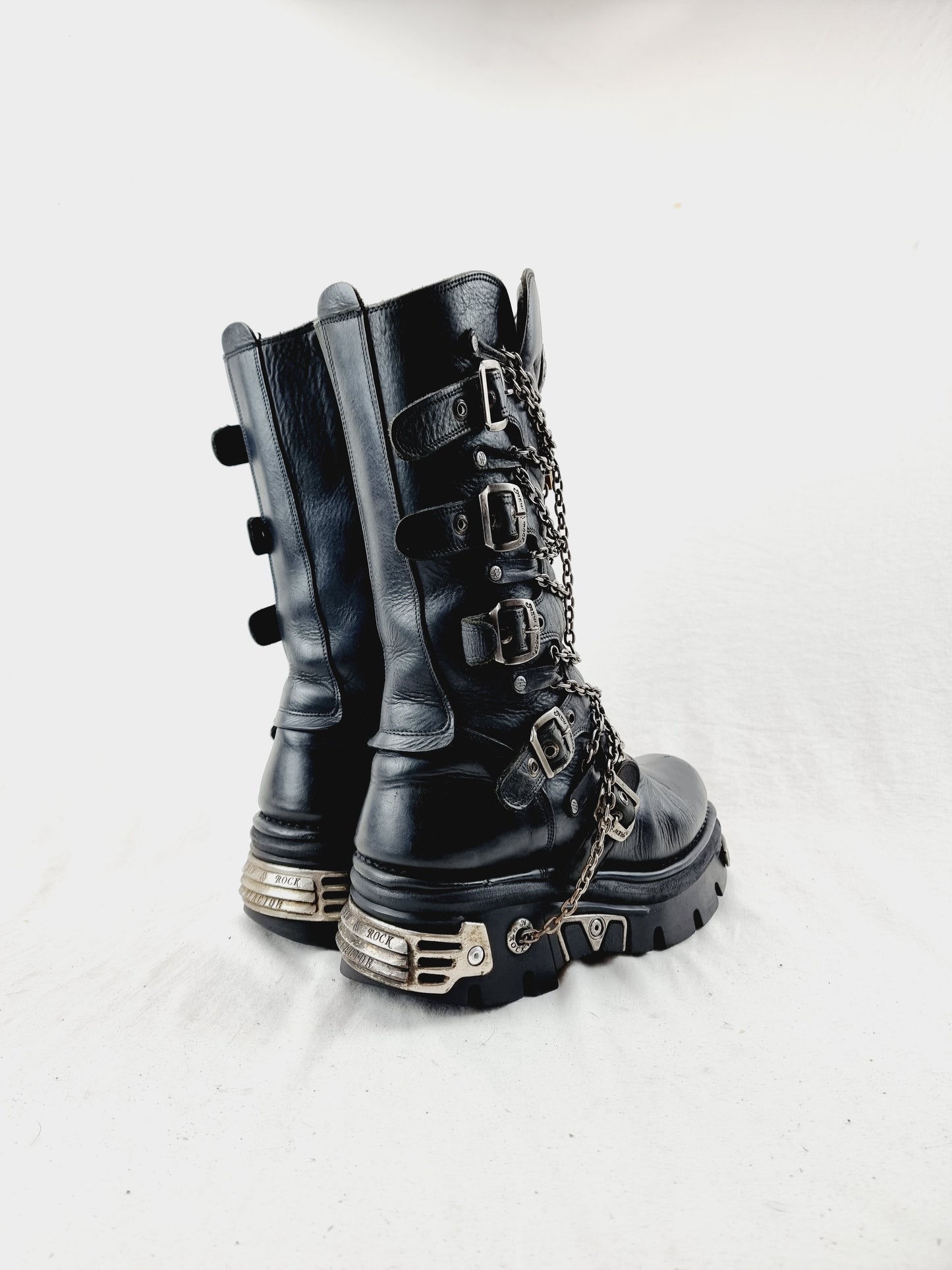 EU 44 / UK 10 New Rock Boots
