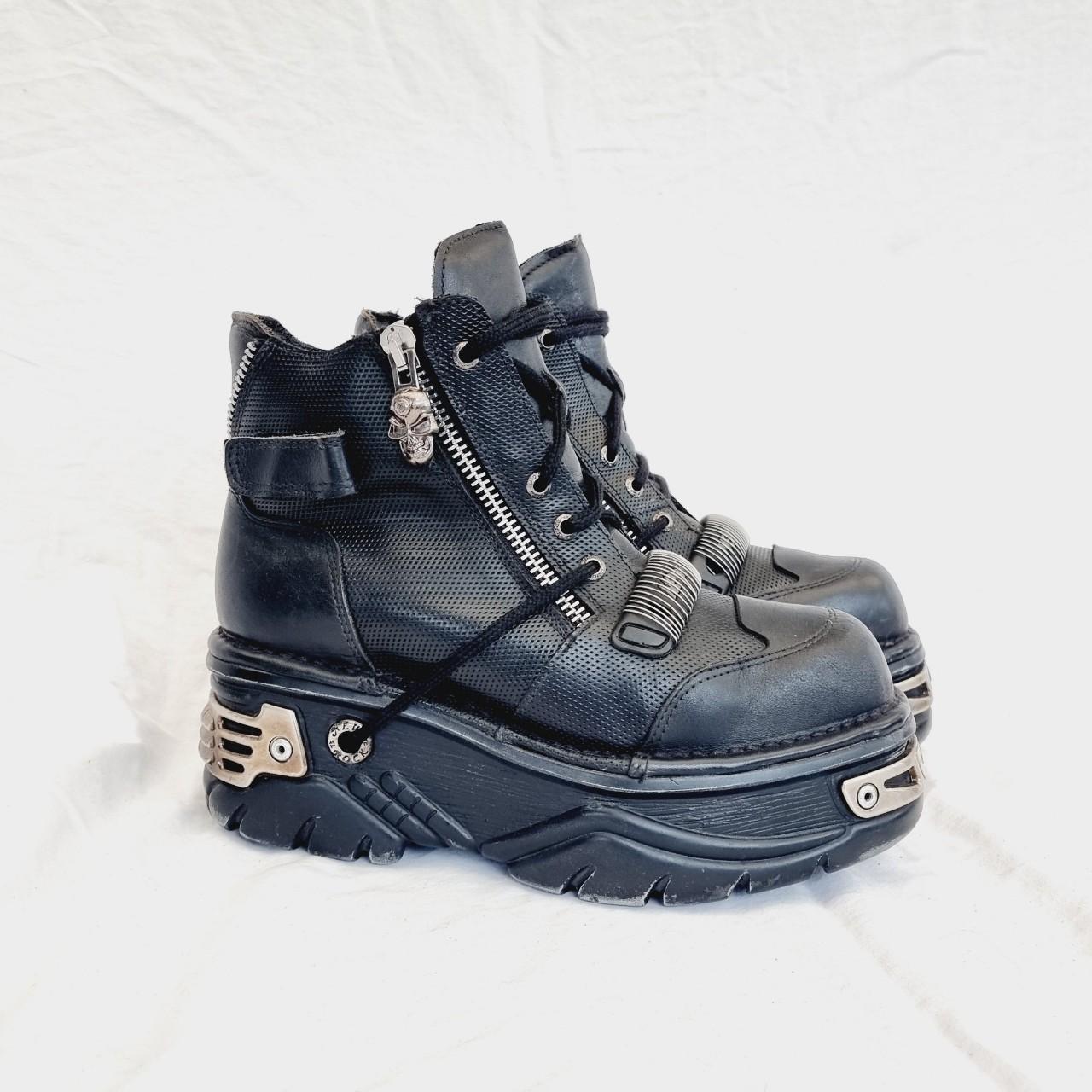 EU 42 / UK 8 New Rock Boots