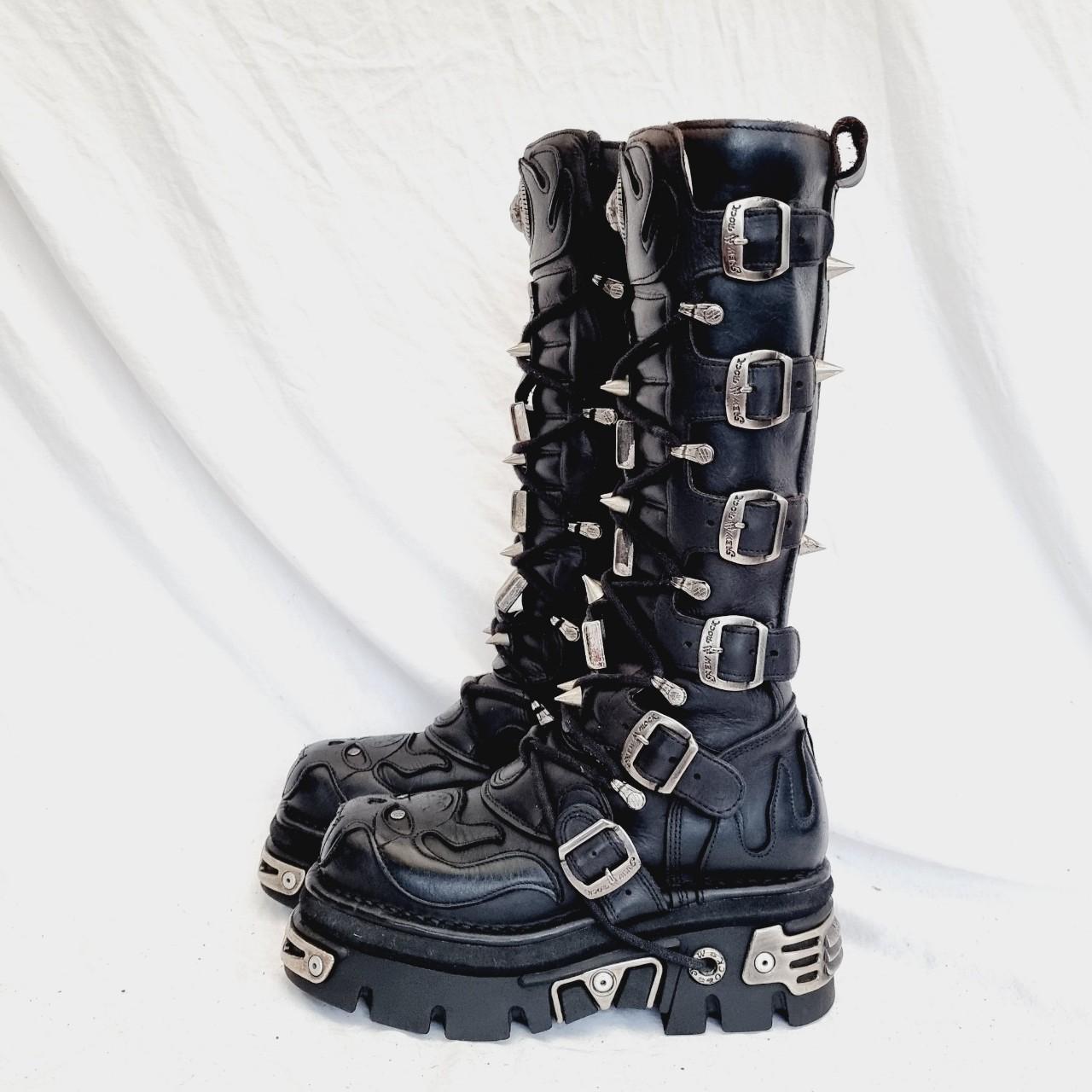 EU 41 / UK 7.5 New Rock Boots