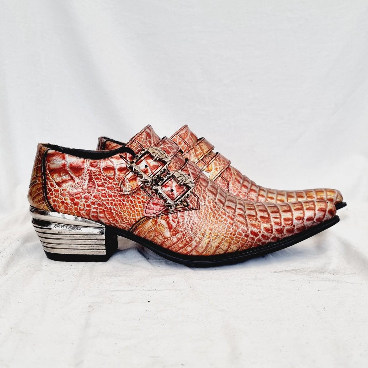 EU 42 / UK 8 New Rock Boots