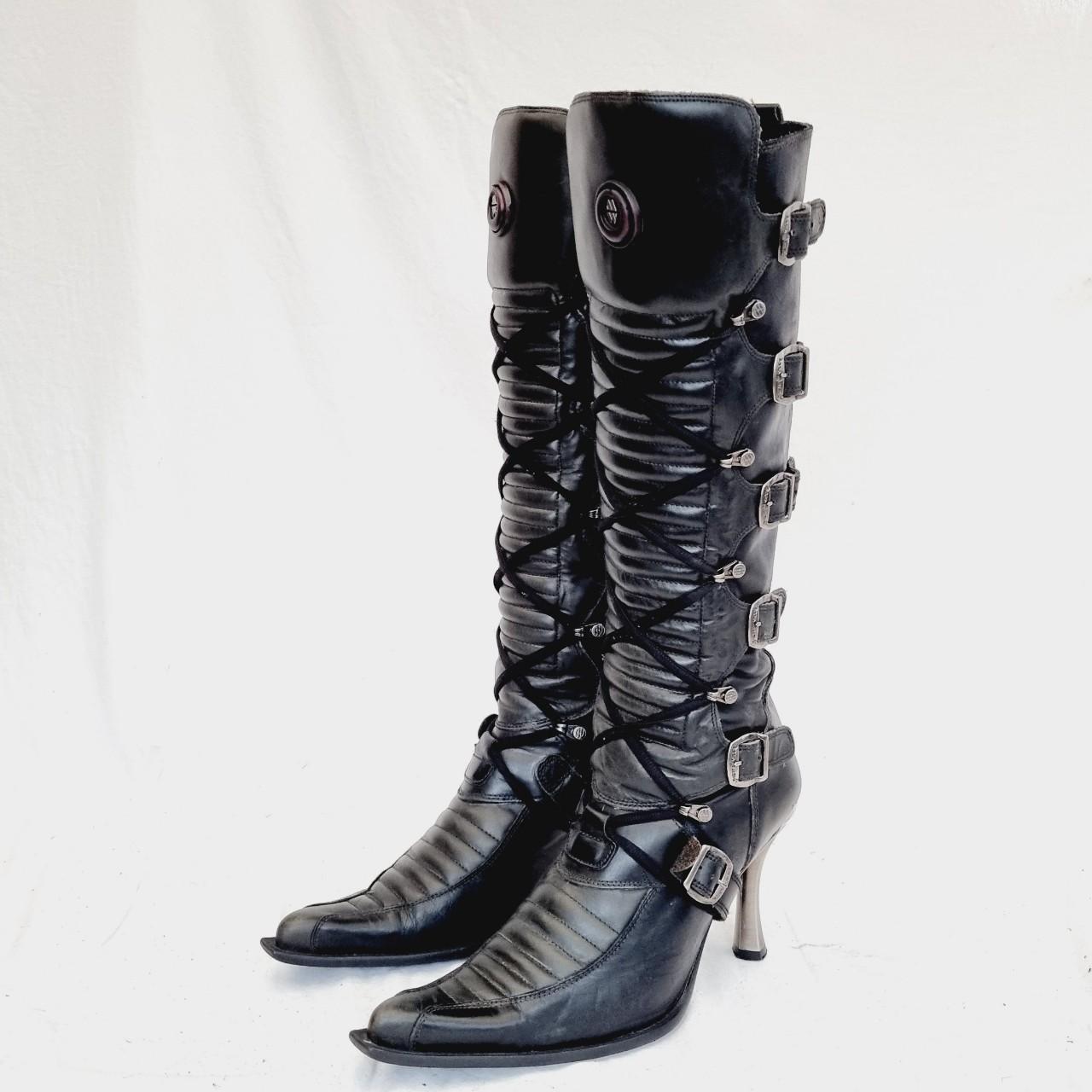EU 41 / UK 7.5 New Rock Boots