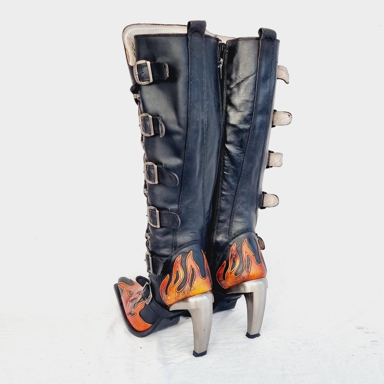 EU 36 / UK 3 New Rock Boots