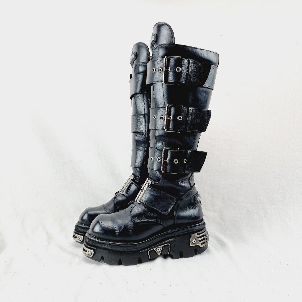 EU 42 / UK 8 New Rock Boots