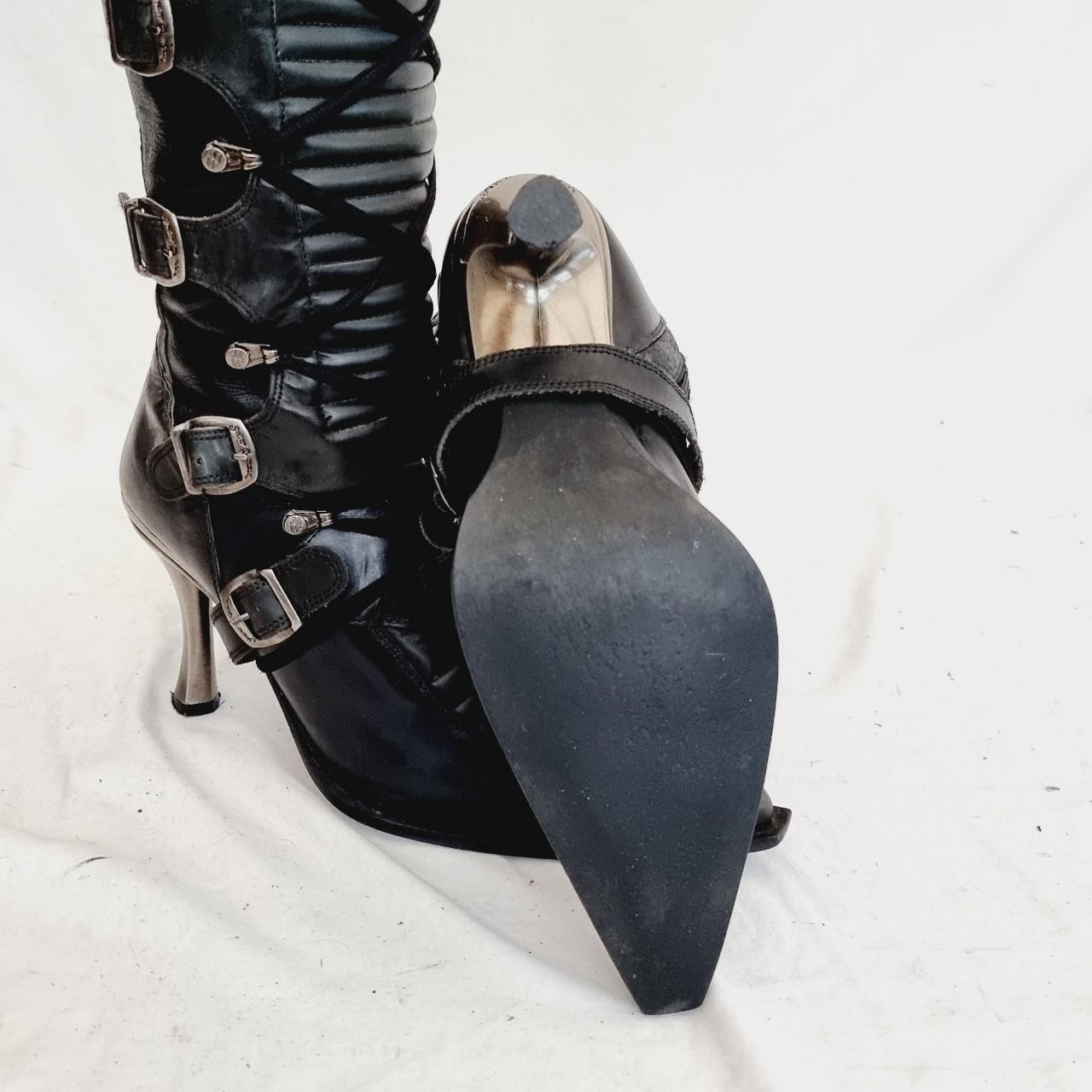 EU 41 / UK 7.5 New Rock Boots