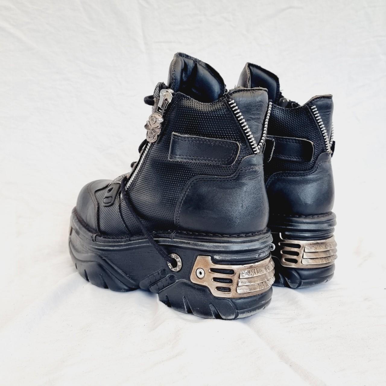 EU 42 / UK 8 New Rock Boots