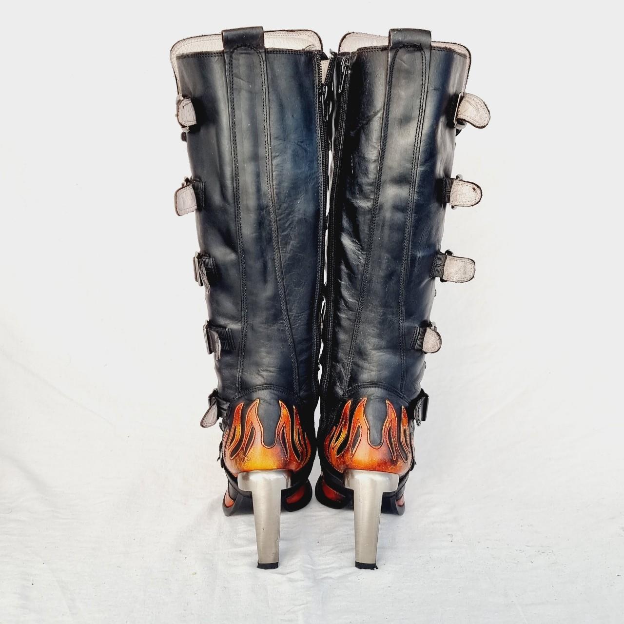 EU 36 / UK 3 New Rock Boots