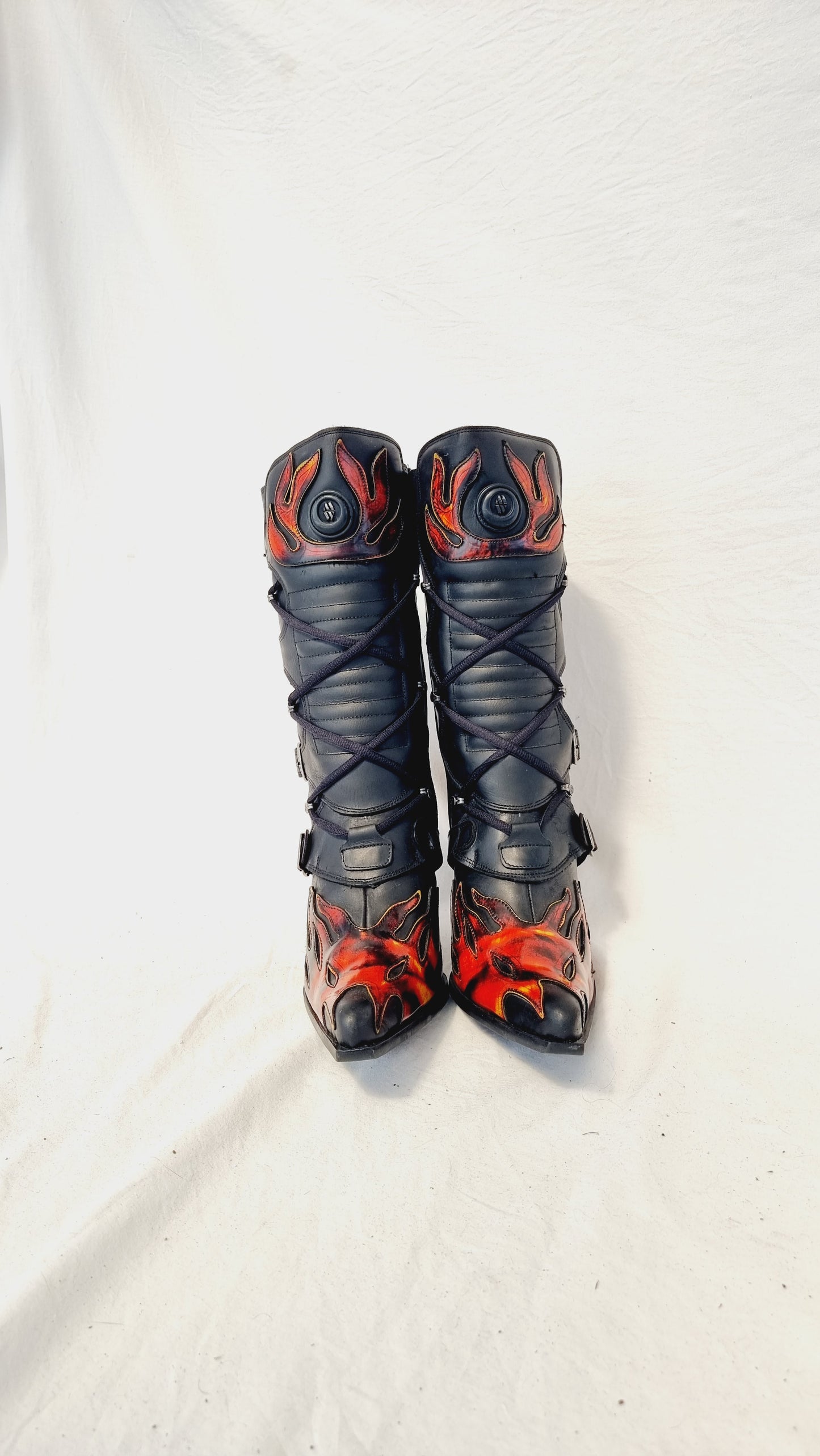 EU 42 / UK 8 New Rock Boots