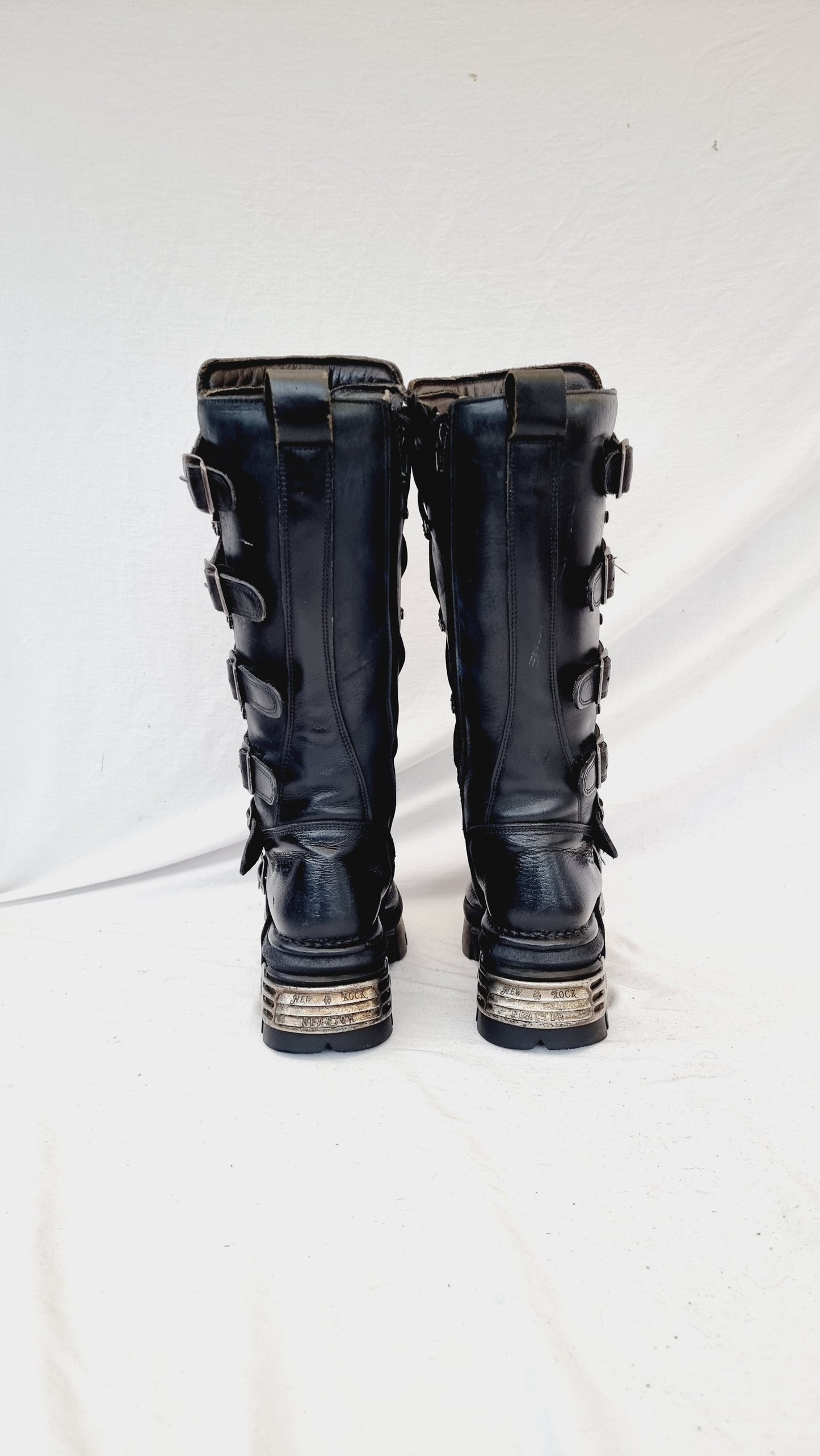 EU 39 / UK 6 New Rock Boots