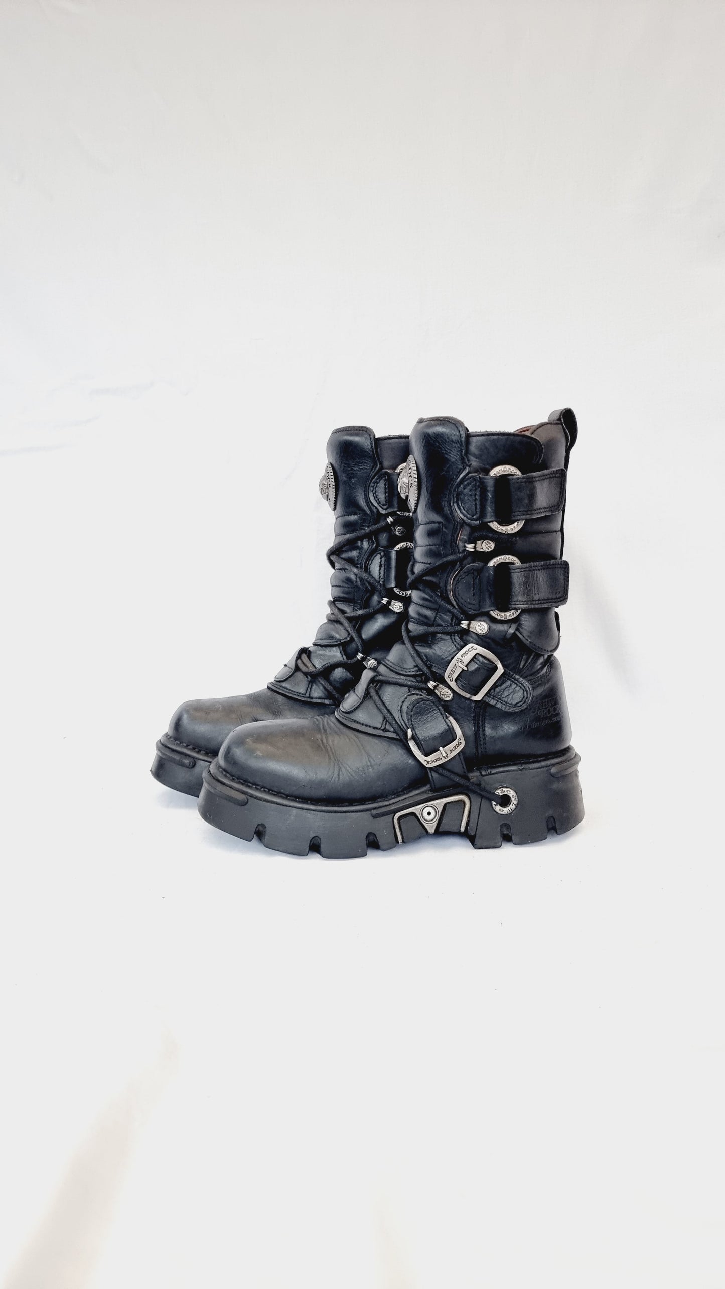 EU 39 / UK 6 New Rock Boots