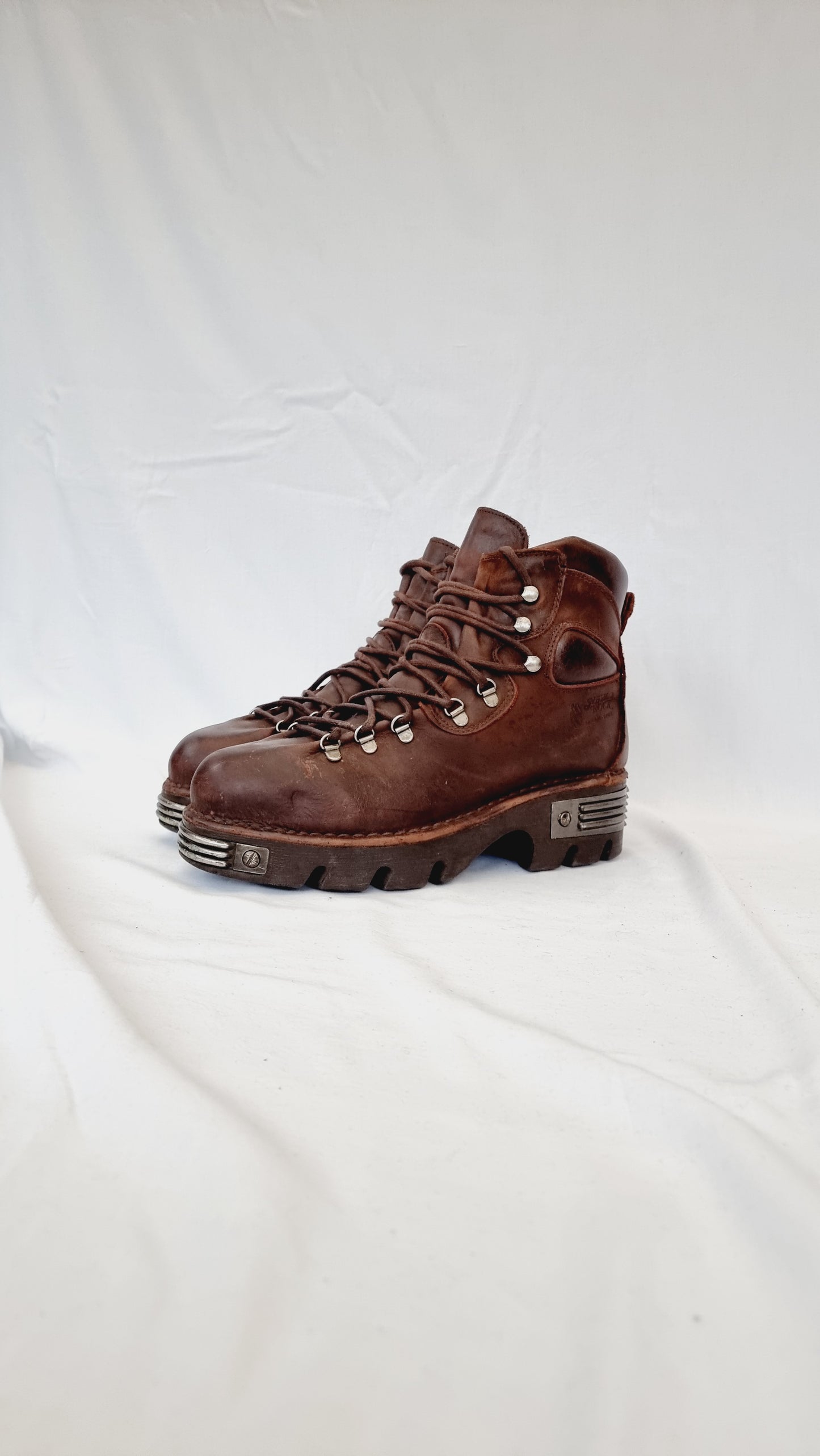 EU 43 / UK 9 New Rock Boots