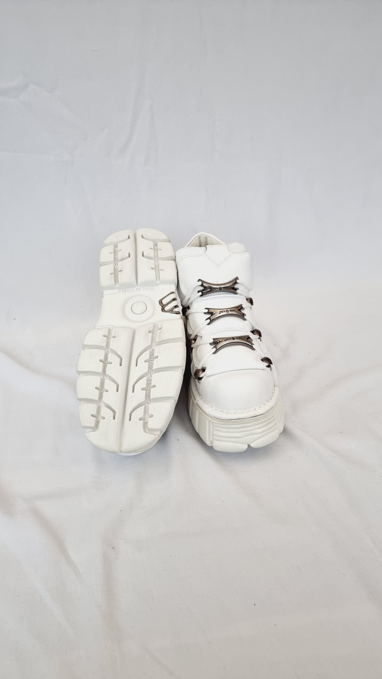 EU 40 / UK 7 New Rock Boots