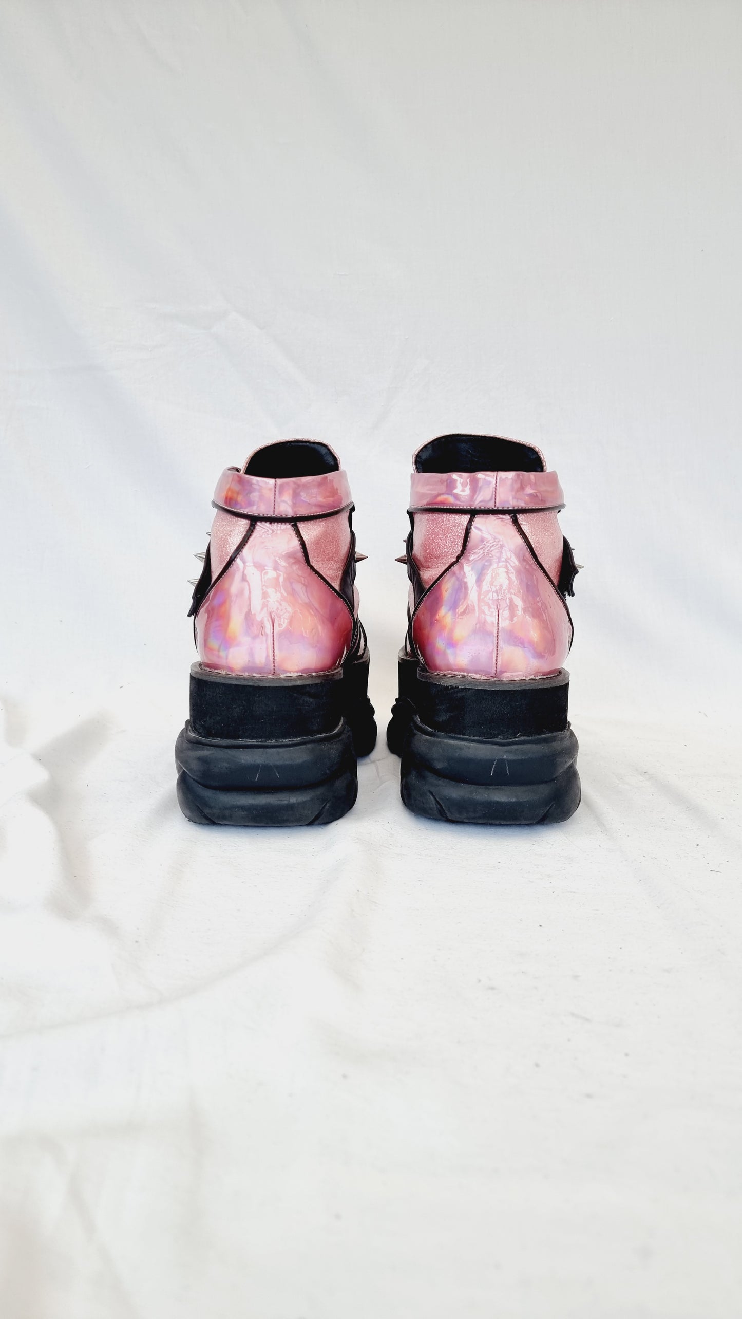 EU 39 / UK 6 Demonia Shoes