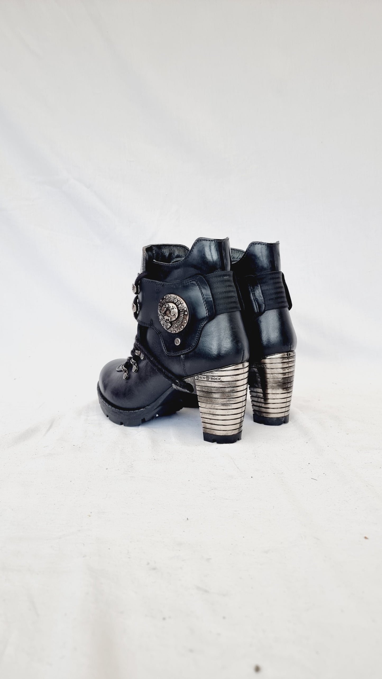 EU 39 / UK 6 New Rock Boots