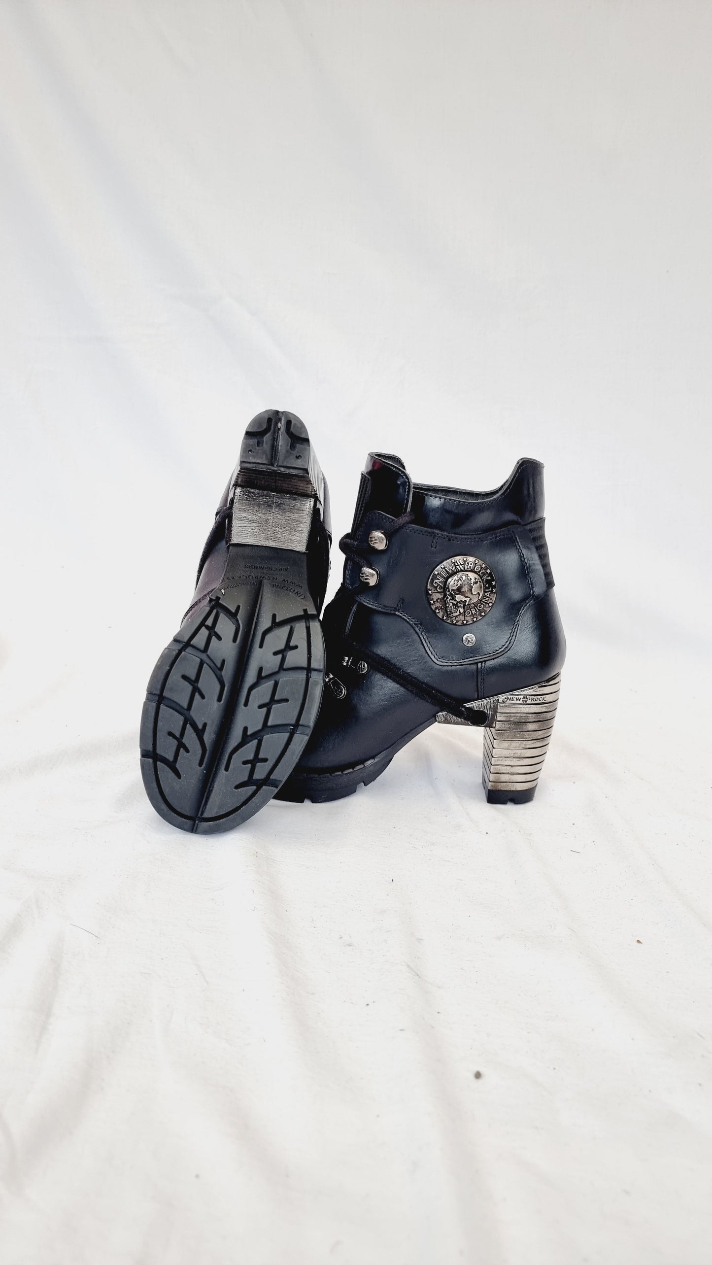 EU 39 / UK 6 New Rock Boots