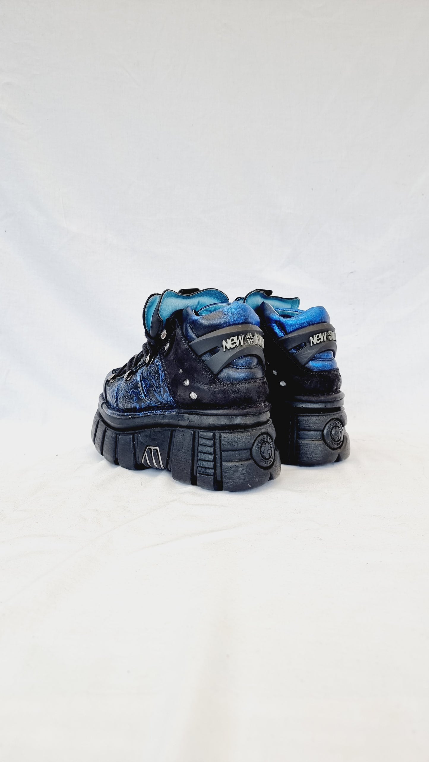 EU 40 / UK 7 New Rock Boots