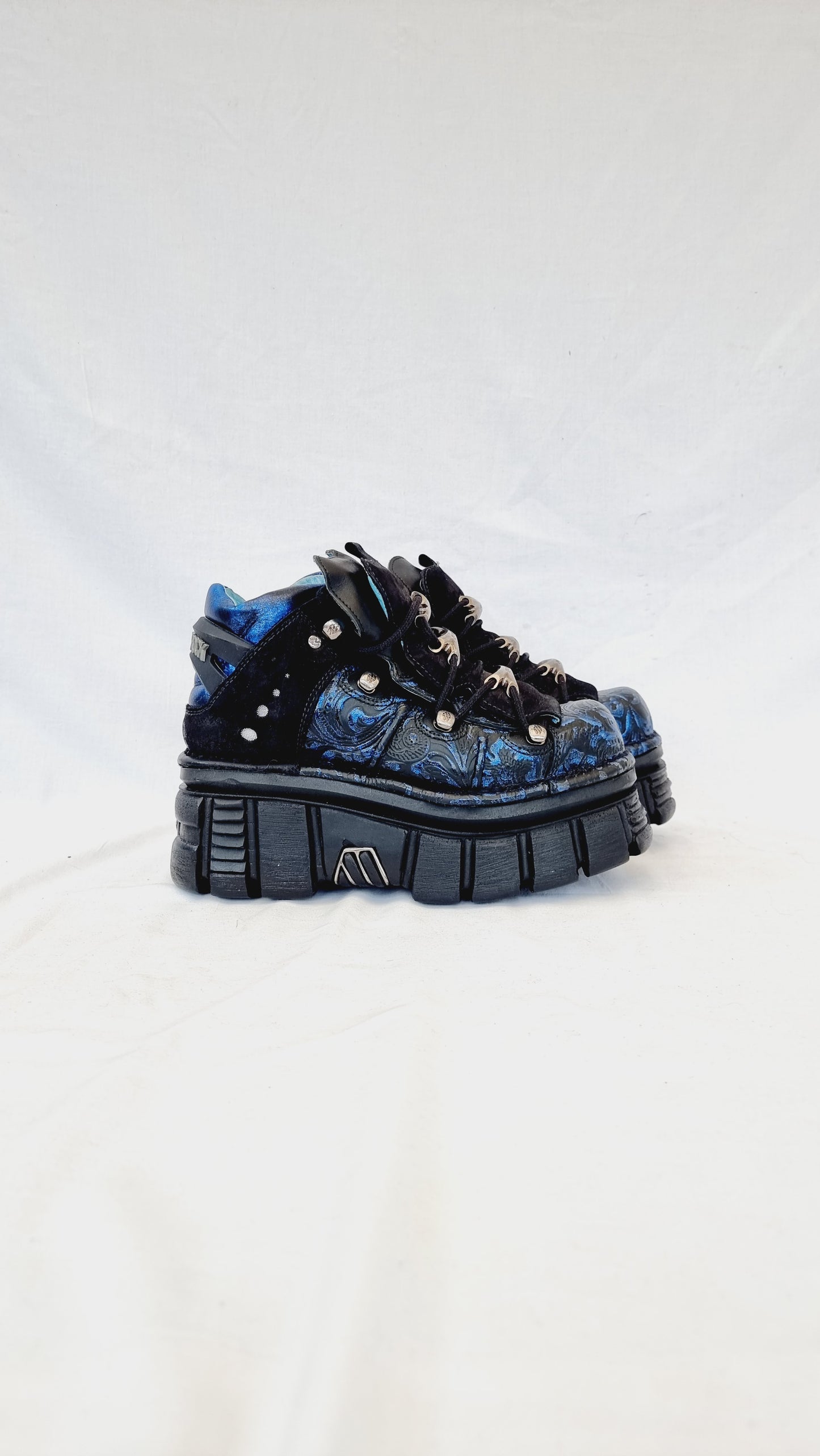 EU 40 / UK 7 New Rock Boots