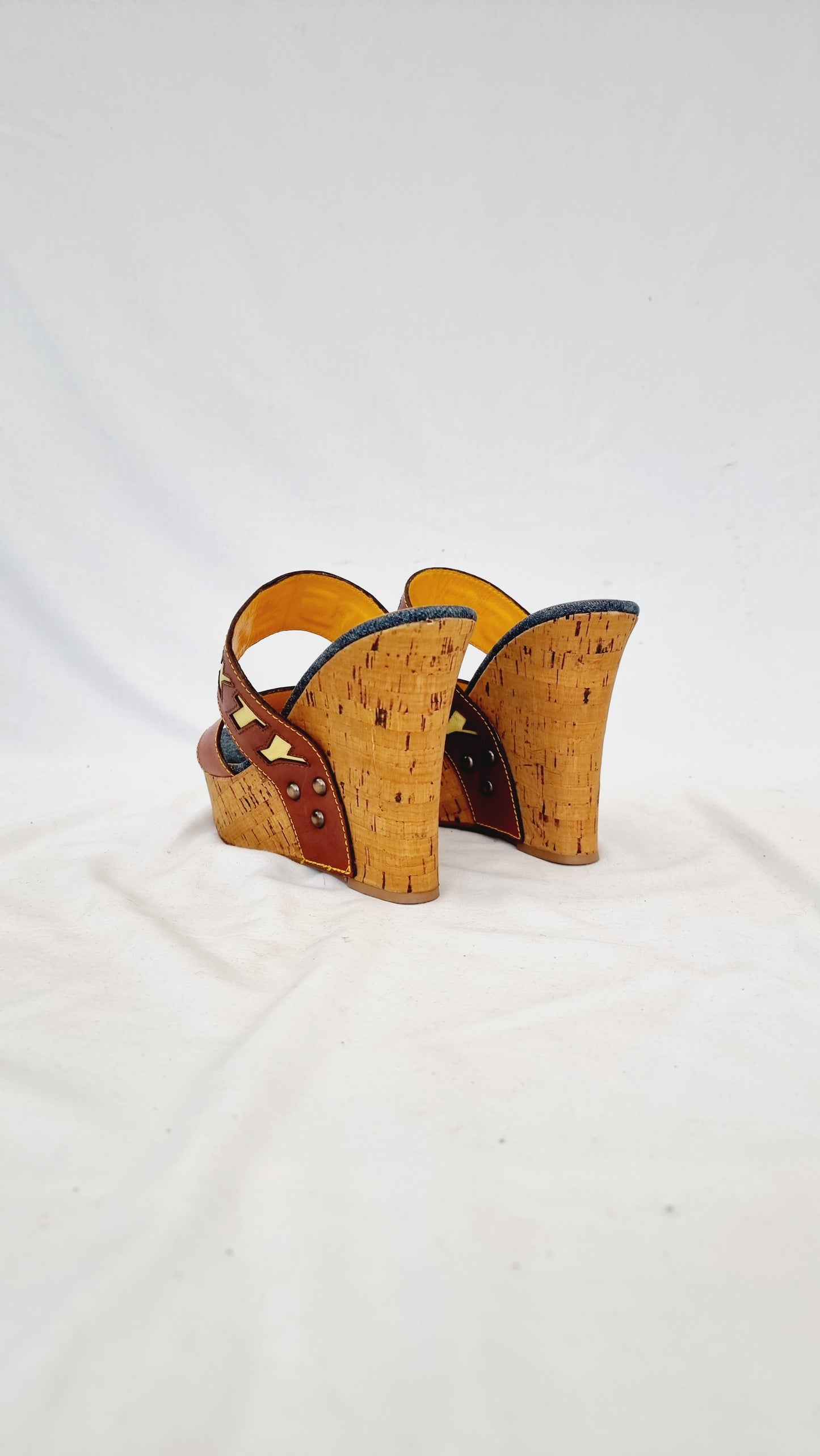 EU 39 / UK 6 Miss Sixty Platforms