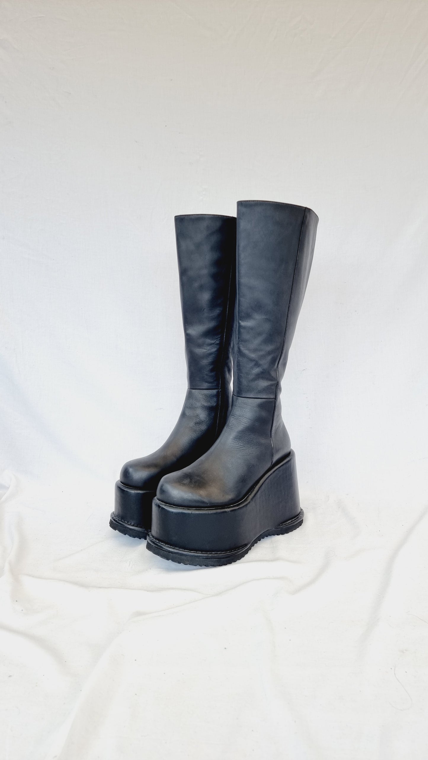 EU 39 / UK 6 UNIF Boots