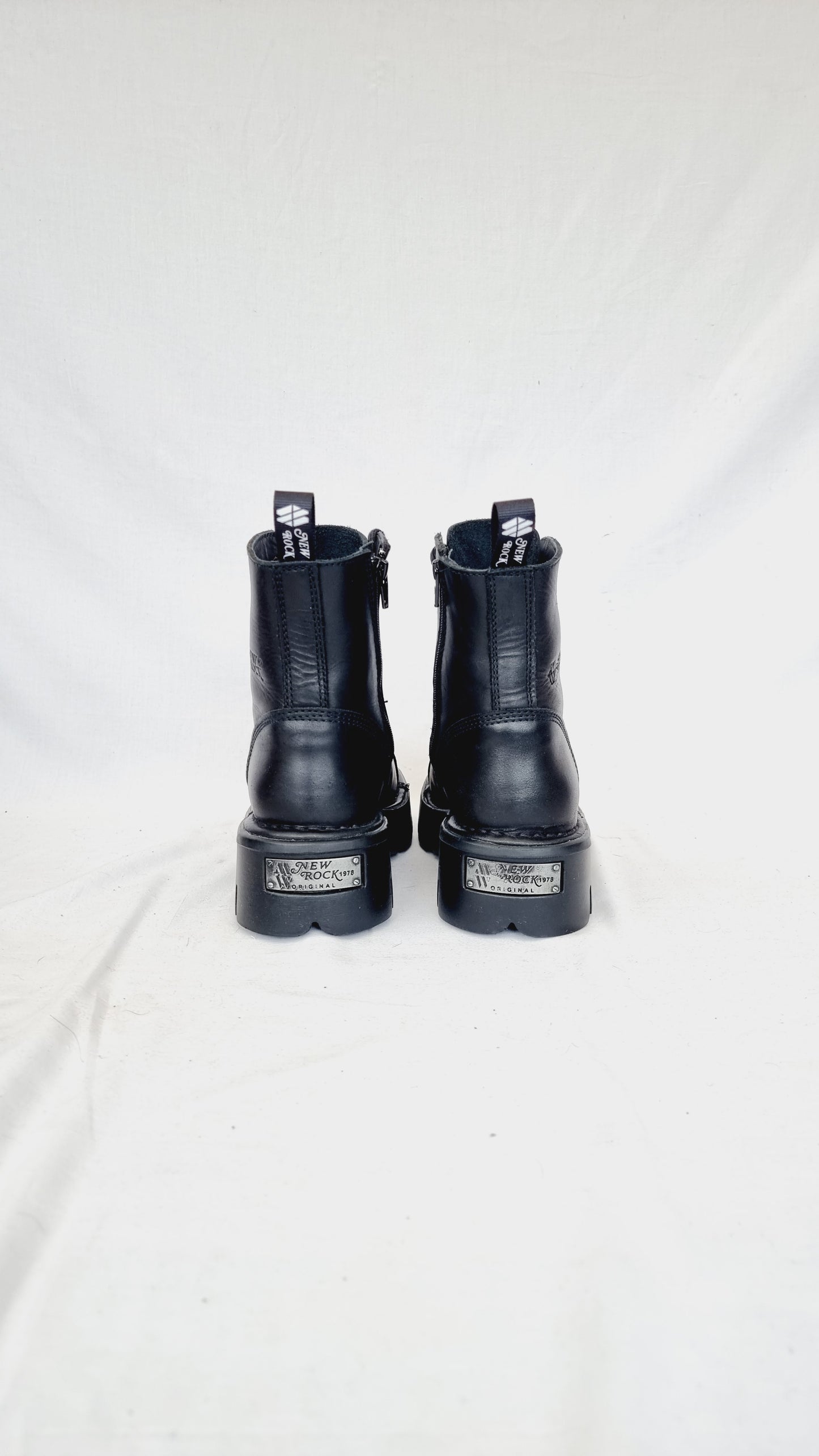 EU 39 / UK 6 New Rock Boots