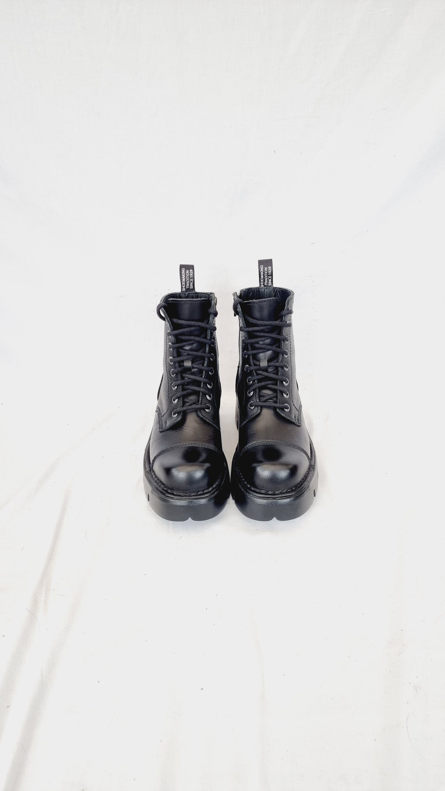 EU 39 / UK 6 New Rock Boots