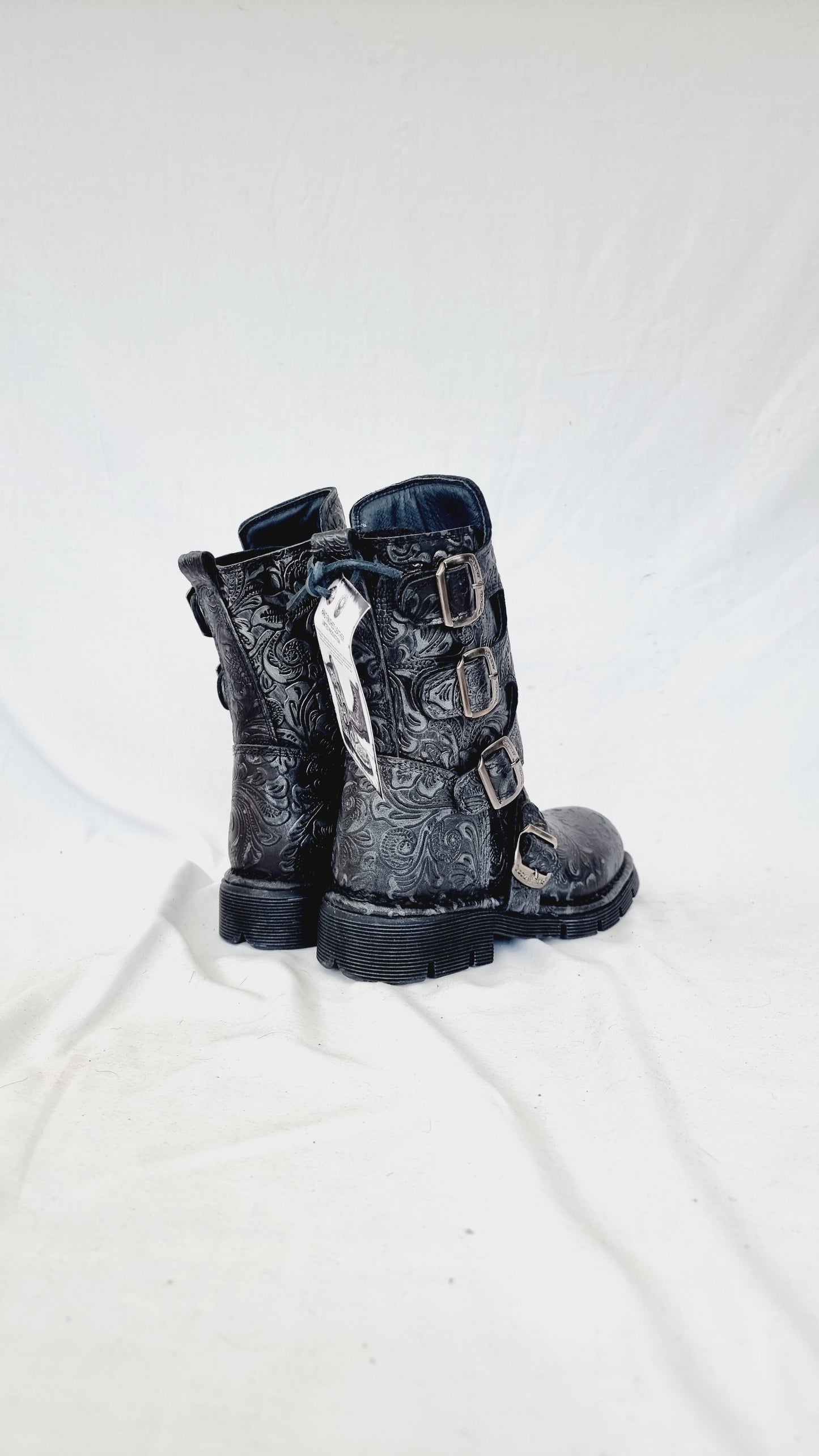 EU 36 / UK 3 New Rock Boots