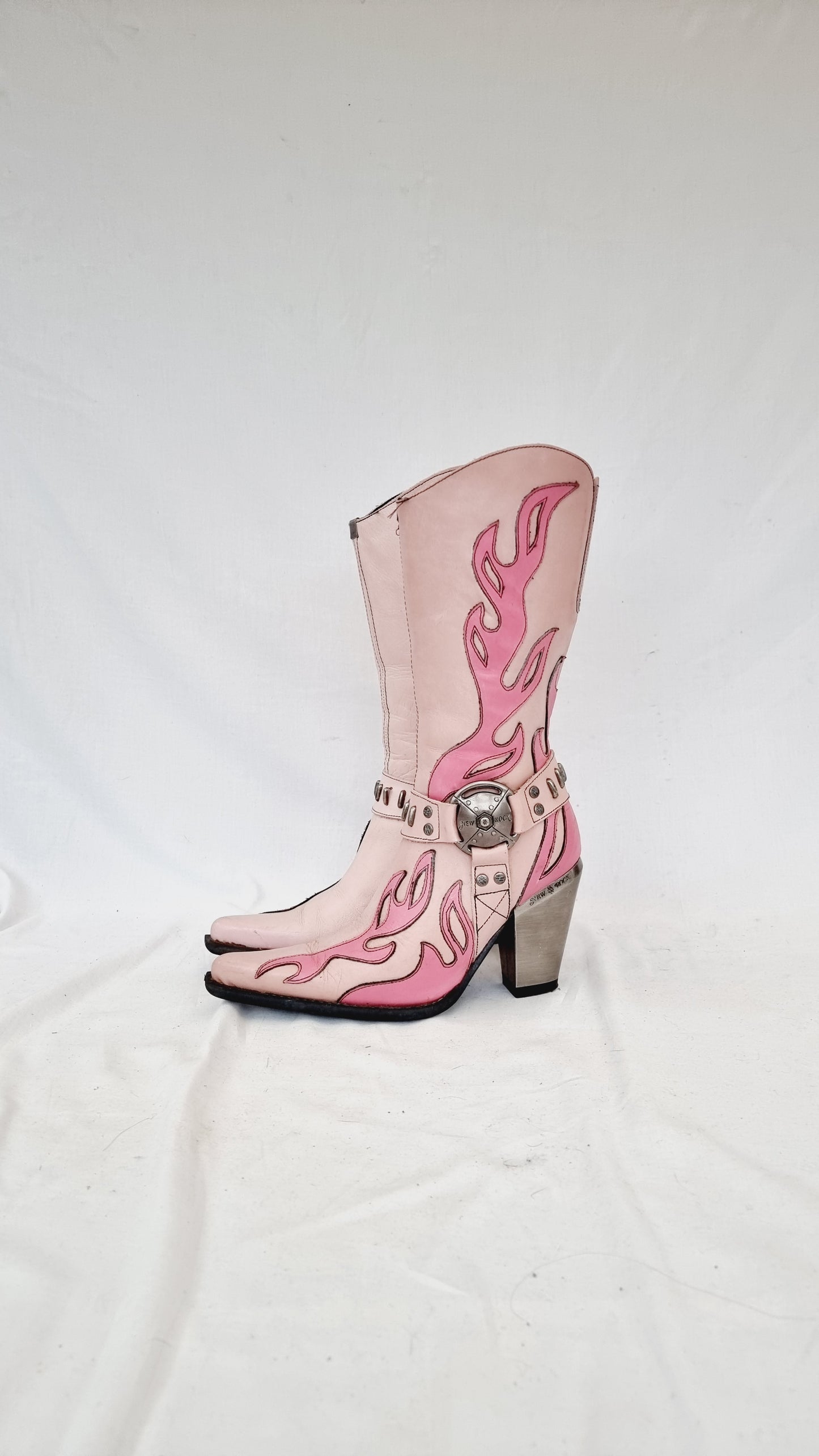 EU 37 / UK 4 New Rock Boots