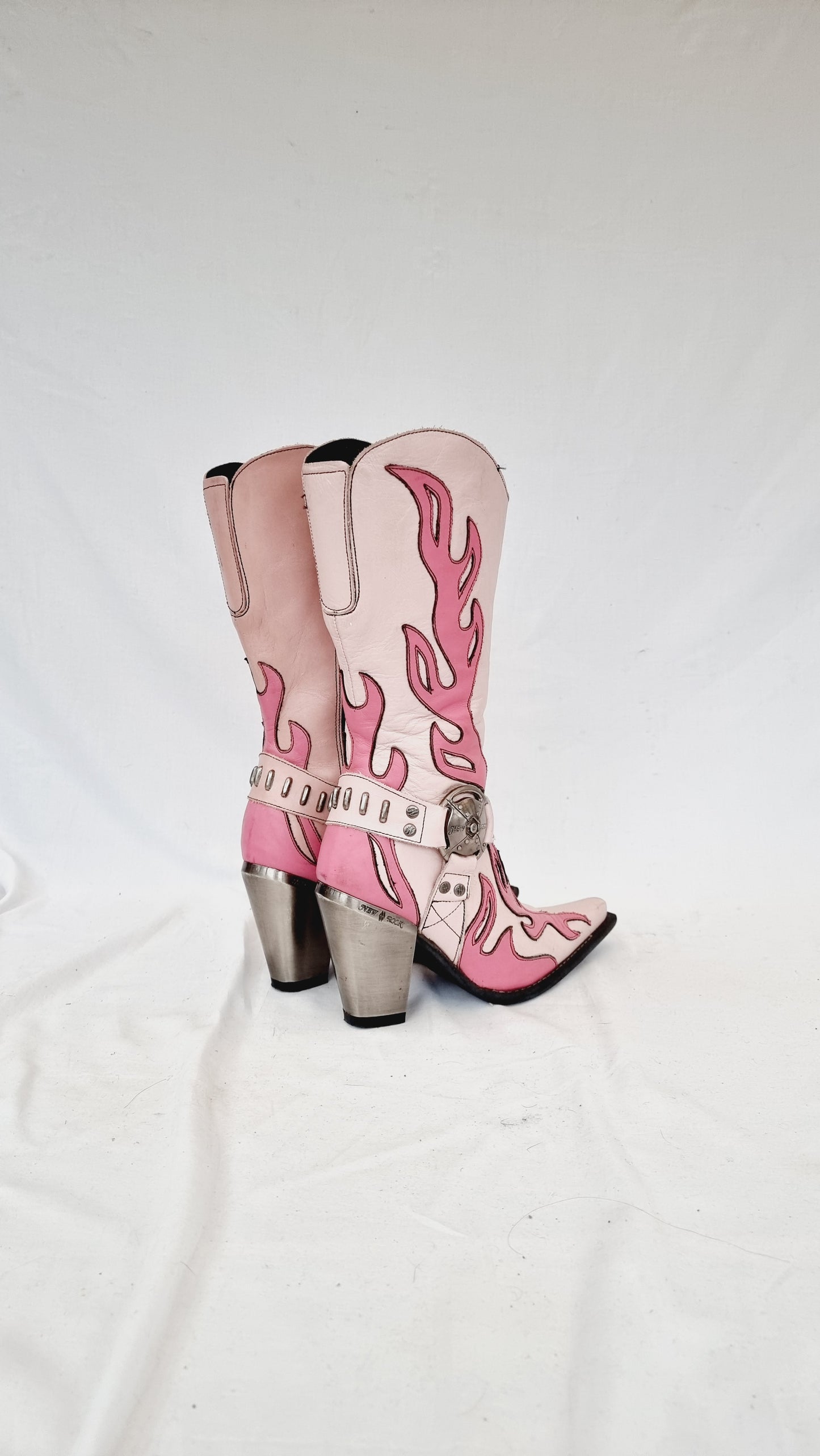 EU 37 / UK 4 New Rock Boots