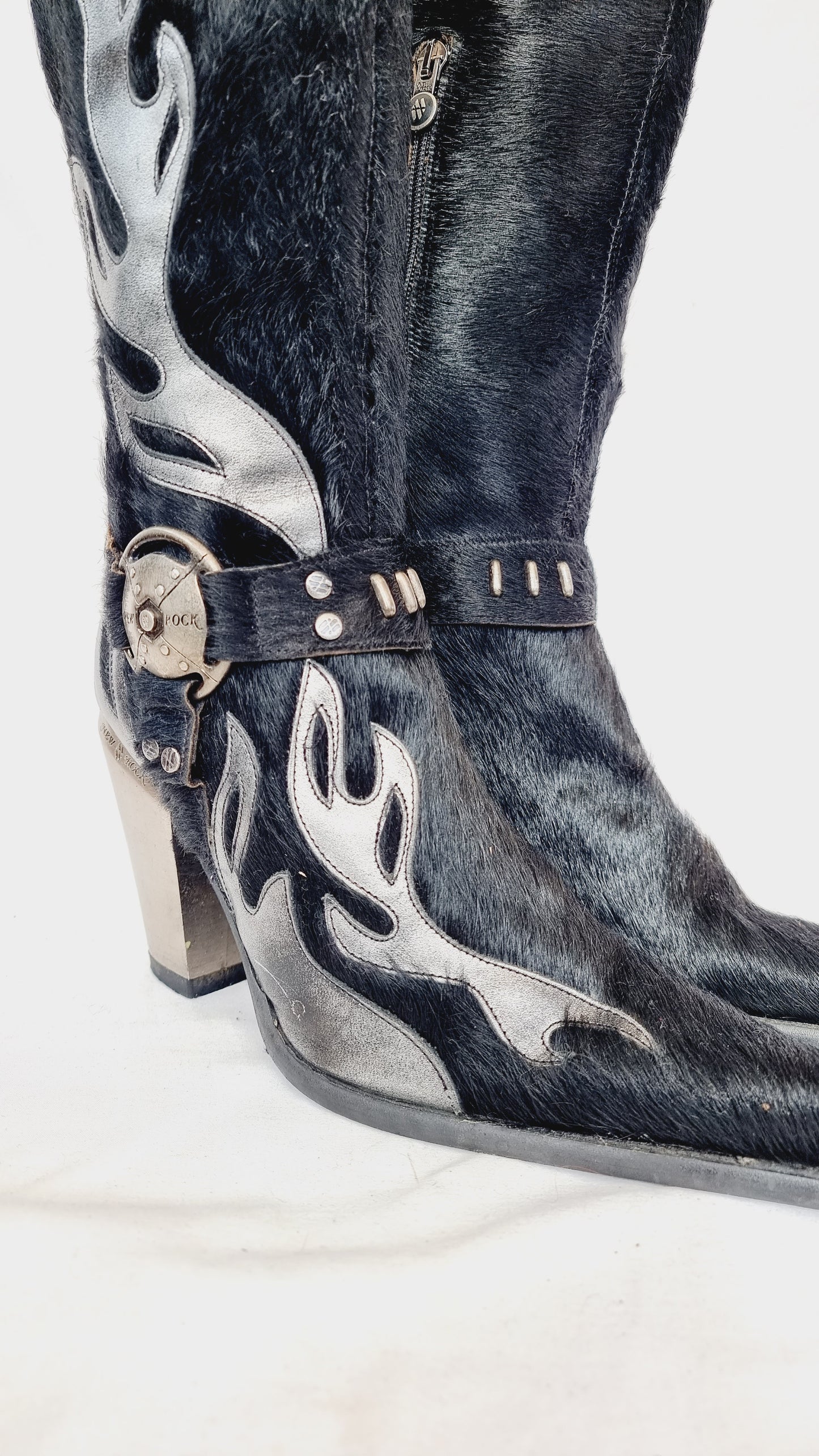EU 41 / UK 7.5 New Rock Boots