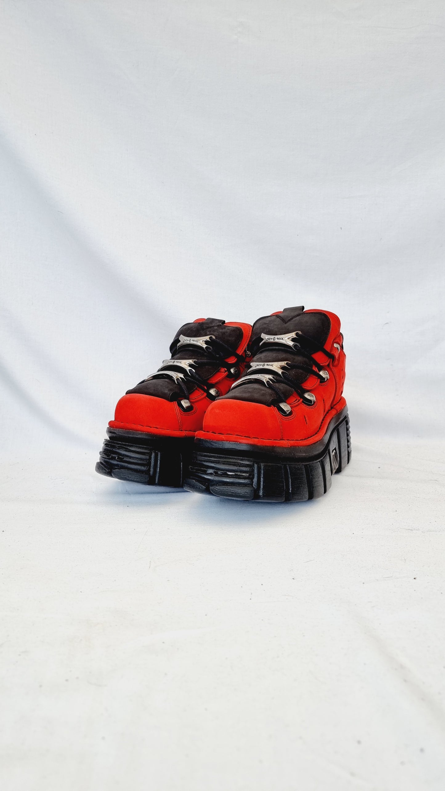 EU 37 / UK 4 New Rock Boots